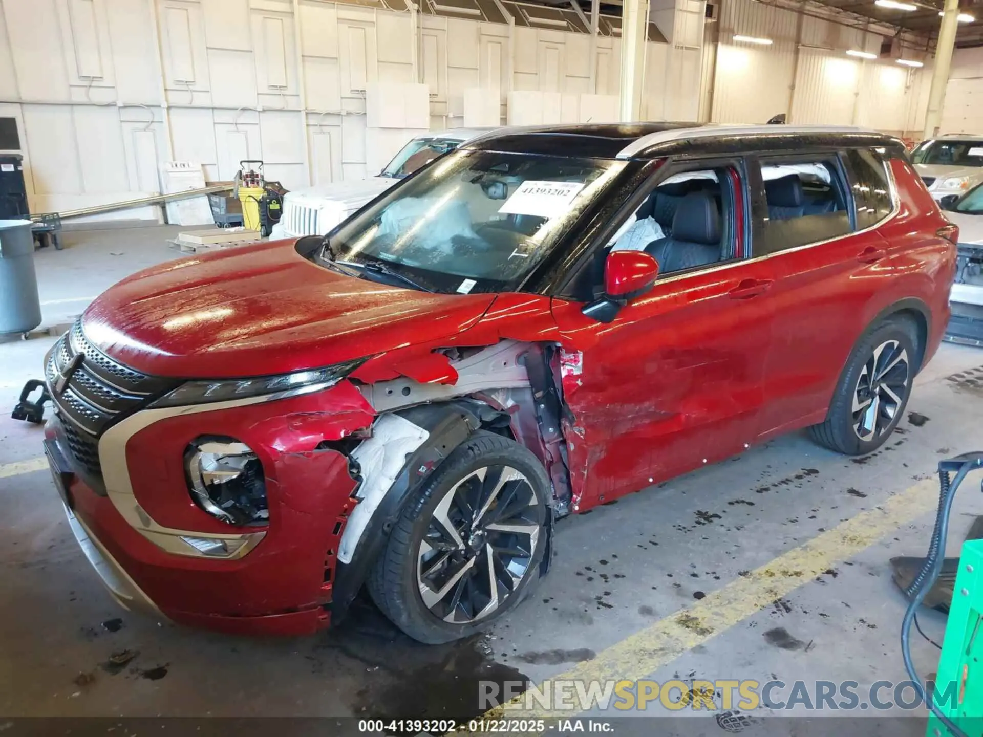 2 Фотография поврежденного автомобиля JA4J4VA86PZ007318 MITSUBISHI OUTLANDER 2023