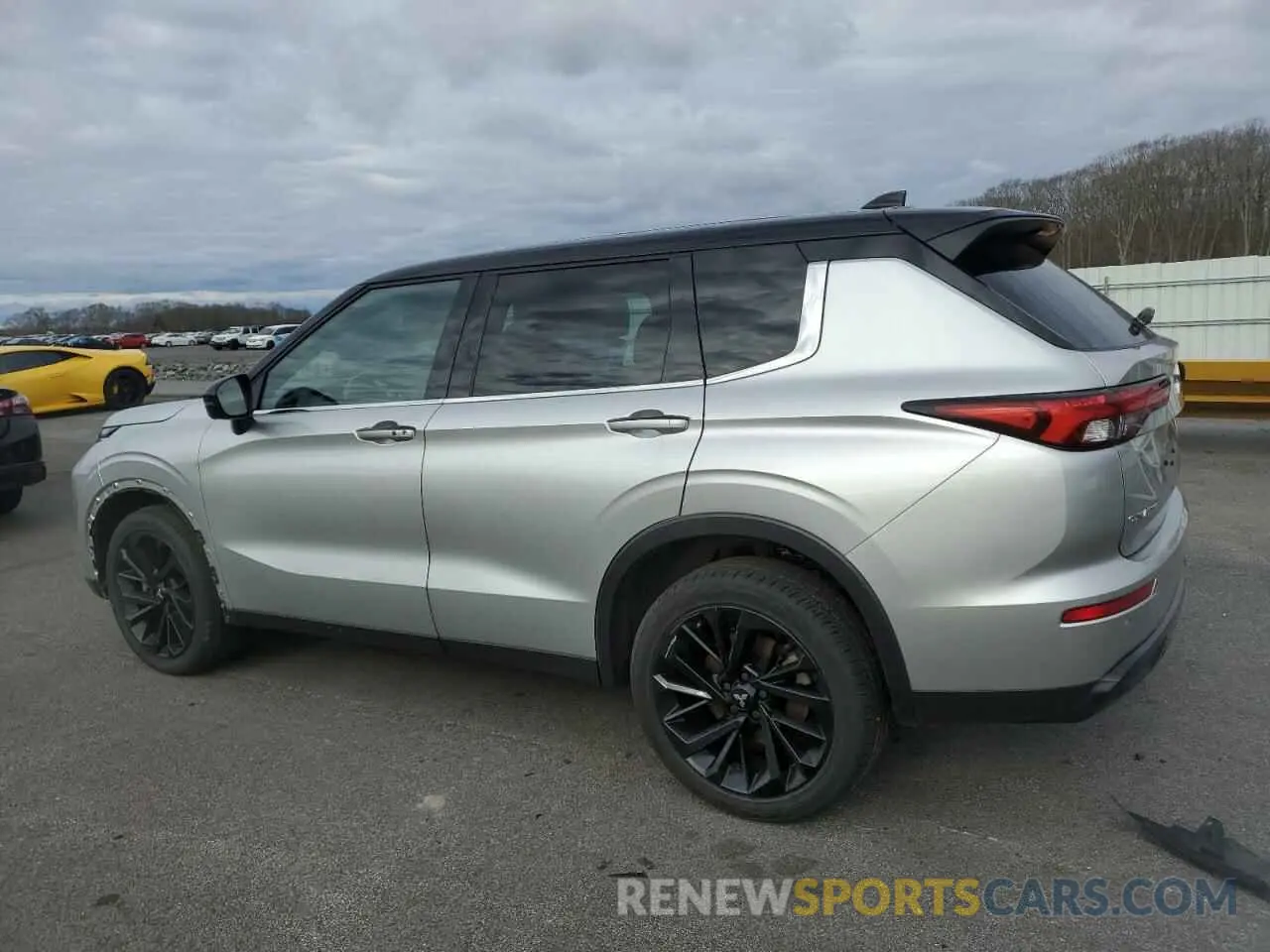 2 Фотография поврежденного автомобиля JA4J4VA86PZ008968 MITSUBISHI OUTLANDER 2023