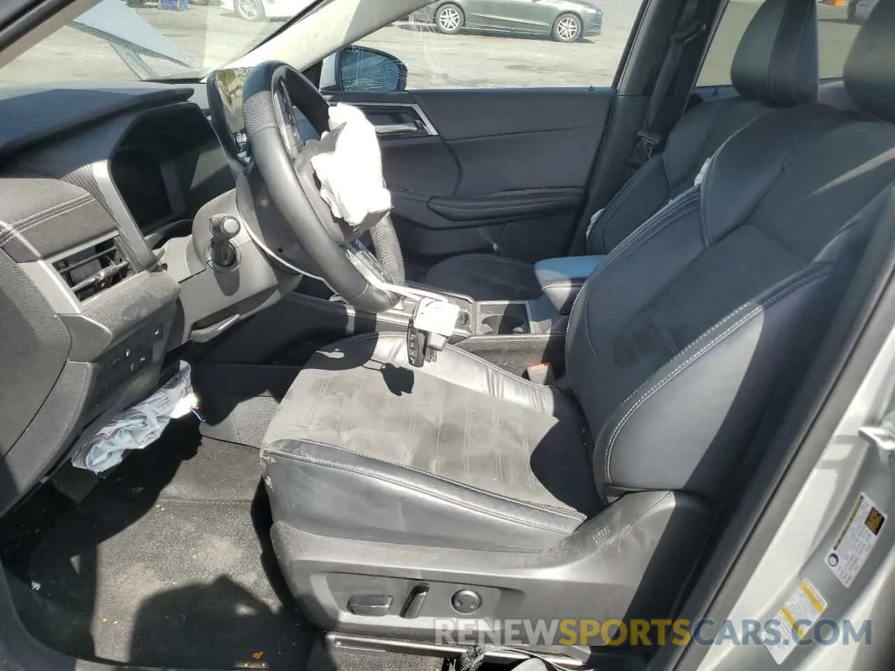 7 Photograph of a damaged car JA4T5UA93PZ047168 MITSUBISHI OUTLANDER 2023