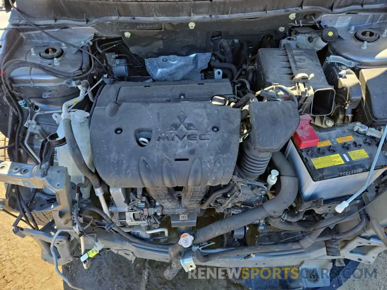 12 Фотография поврежденного автомобиля JA4AJVAW8RU604042 MITSUBISHI OUTLANDER 2024