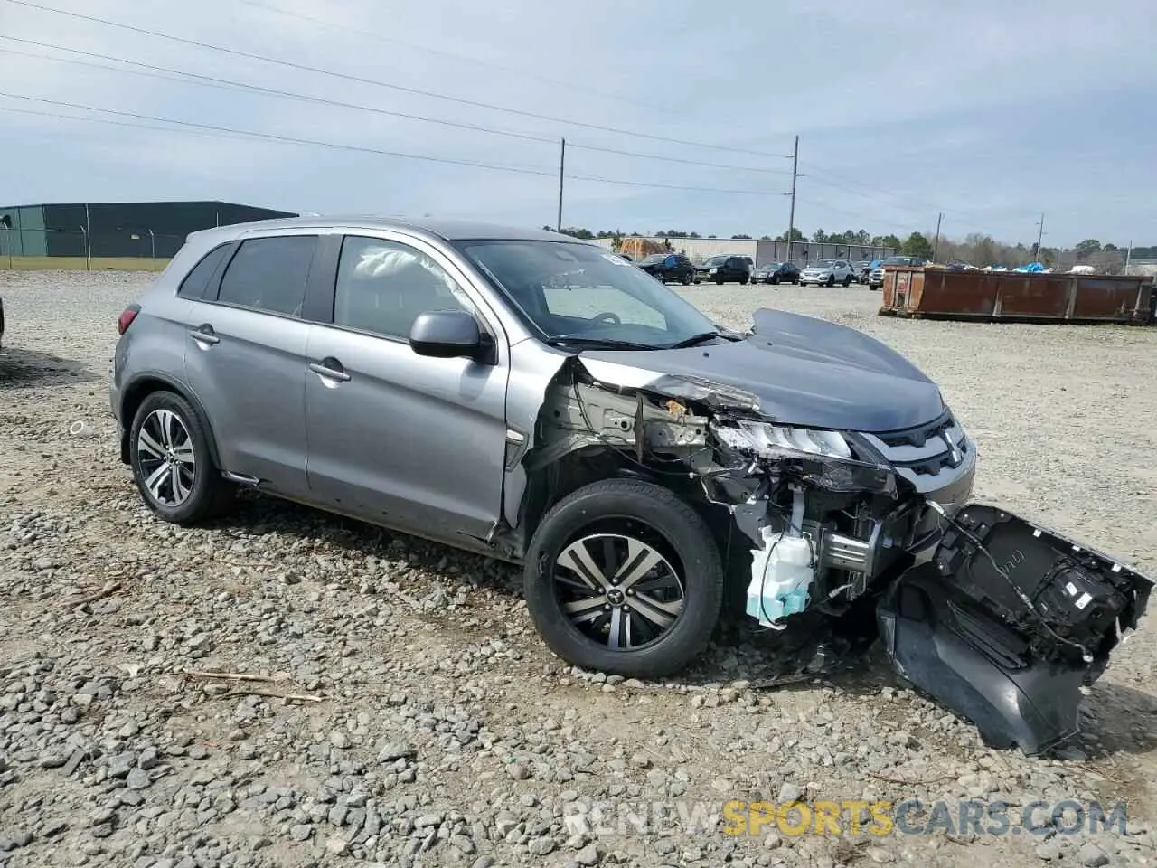 4 Photograph of a damaged car JA4ARUAU0RU023605 MITSUBISHI OUTLANDER 2024