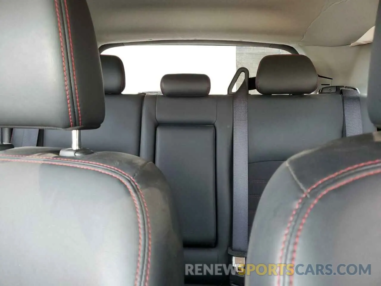 10 Фотография поврежденного автомобиля JA4ARUAU4RU008010 MITSUBISHI OUTLANDER 2024