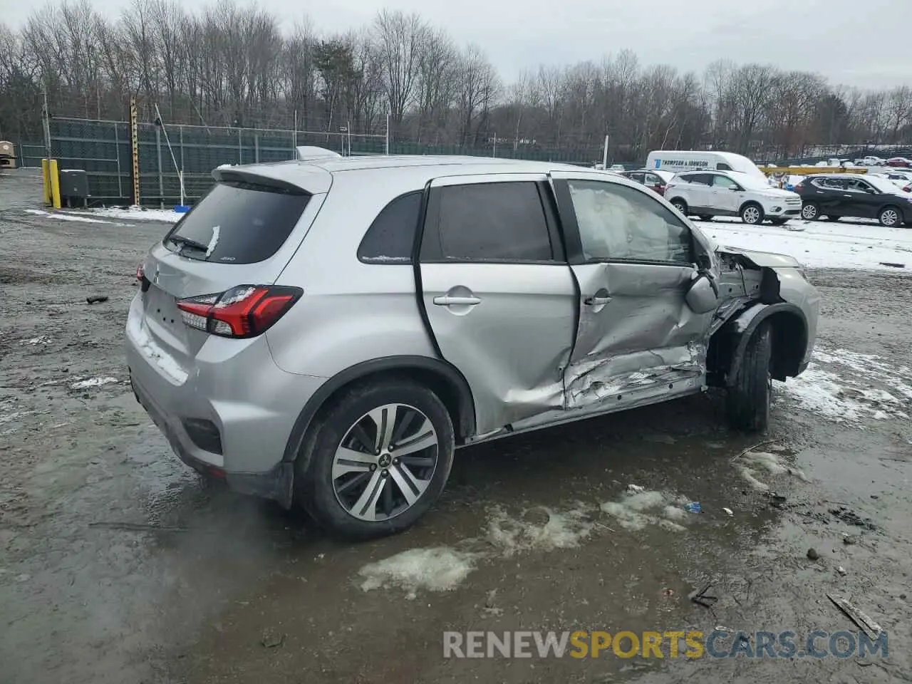 3 Фотография поврежденного автомобиля JA4ARUAU4RU011621 MITSUBISHI OUTLANDER 2024