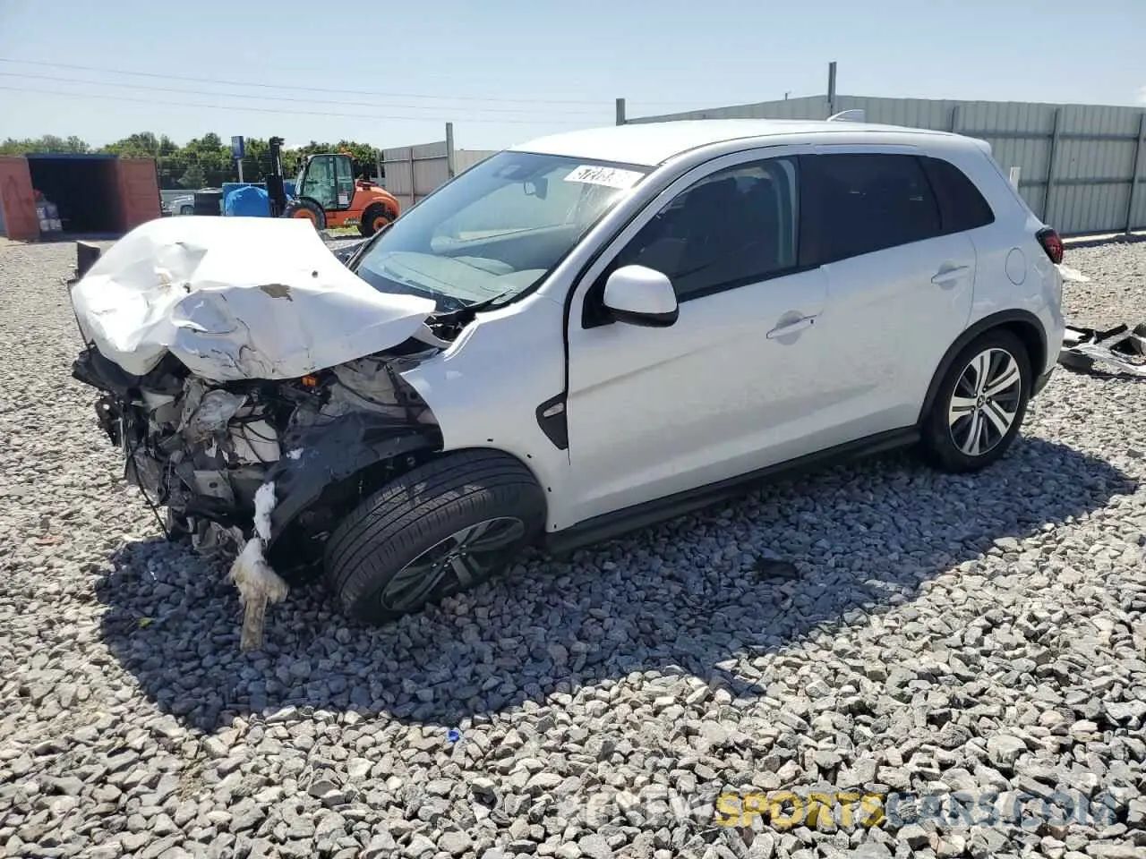 1 Photograph of a damaged car JA4ARUAU4RU020397 MITSUBISHI OUTLANDER 2024