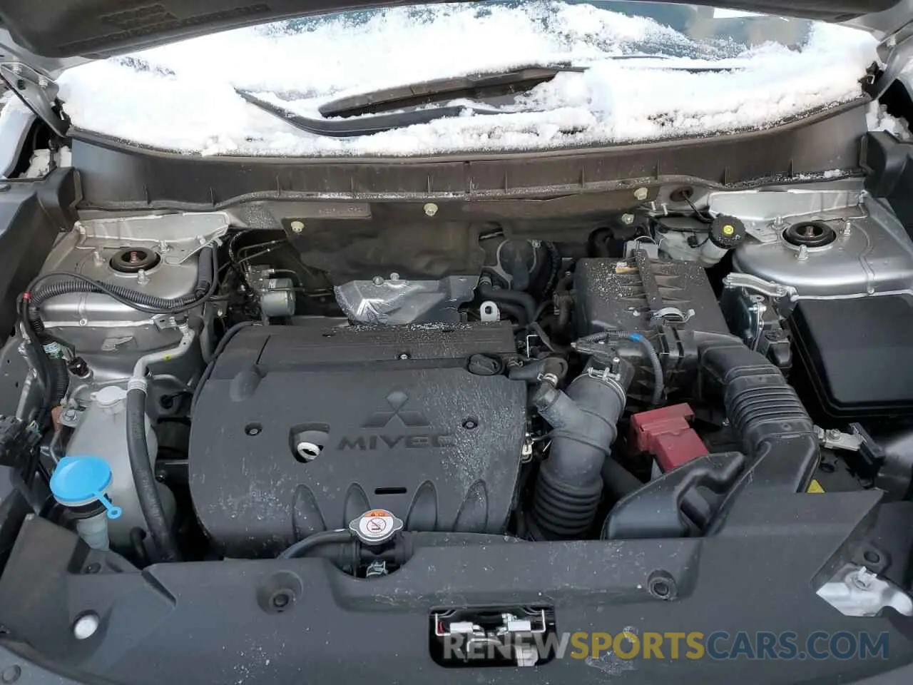 12 Фотография поврежденного автомобиля JA4ARUAUXRU009792 MITSUBISHI OUTLANDER 2024