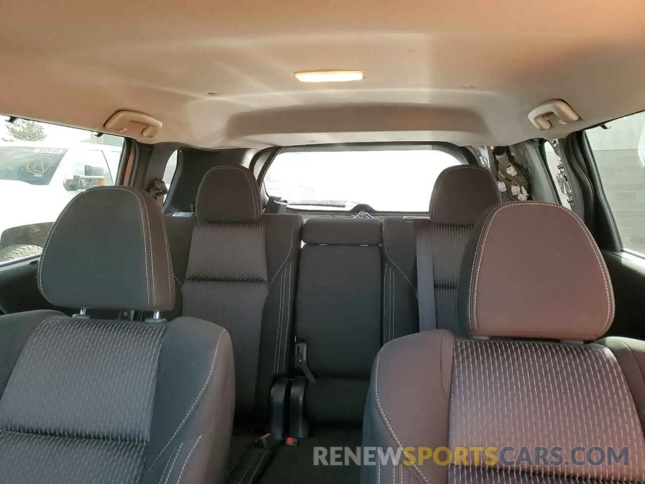 10 Фотография поврежденного автомобиля JA4J3UA84RZ056047 MITSUBISHI OUTLANDER 2024