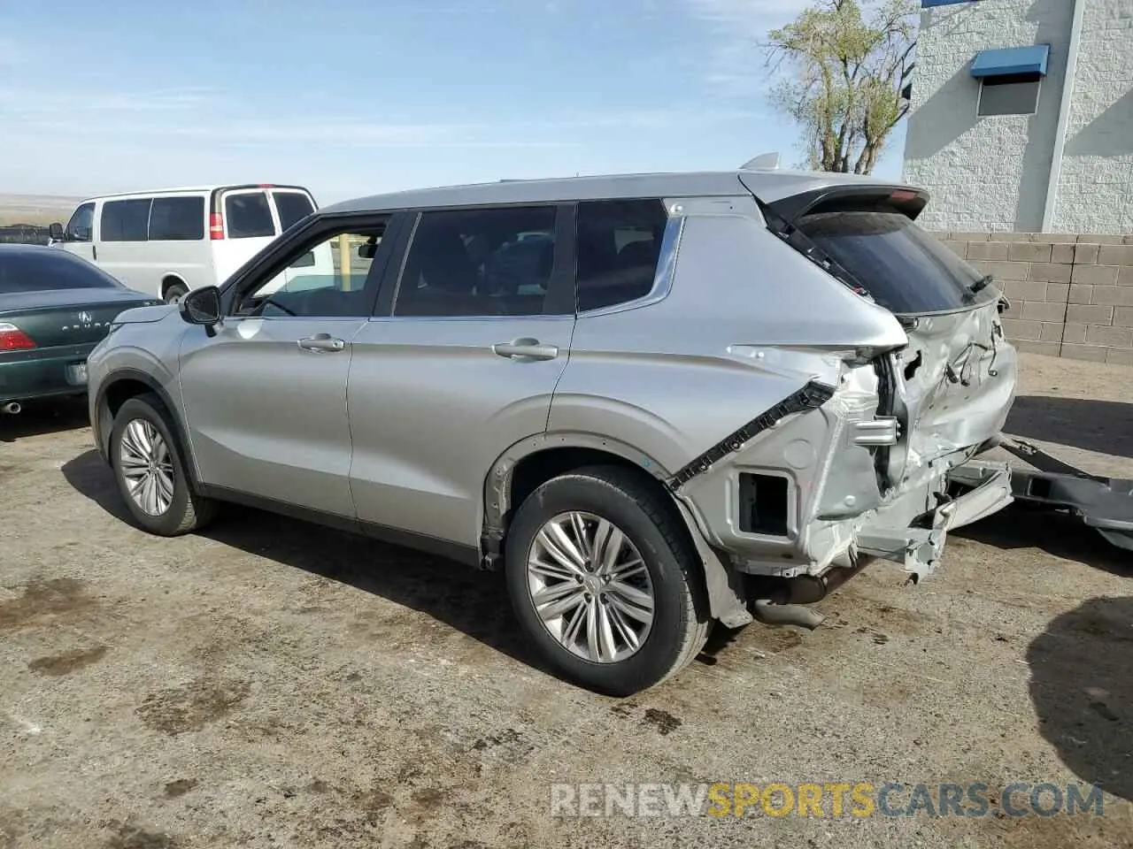 2 Фотография поврежденного автомобиля JA4J3UA84RZ056047 MITSUBISHI OUTLANDER 2024