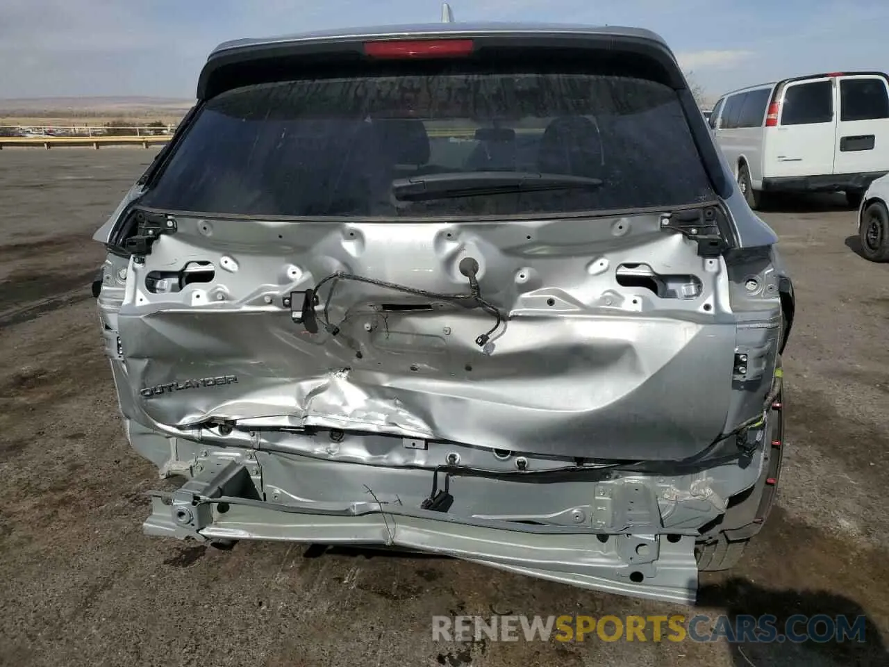 6 Фотография поврежденного автомобиля JA4J3UA84RZ056047 MITSUBISHI OUTLANDER 2024