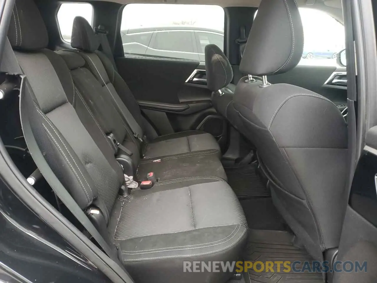 11 Фотография поврежденного автомобиля JA4J3UA85RZ026247 MITSUBISHI OUTLANDER 2024