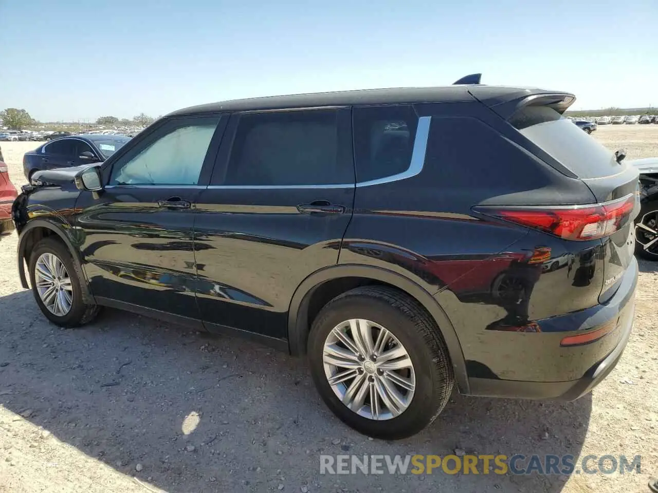 2 Фотография поврежденного автомобиля JA4J3UA87RZ063722 MITSUBISHI OUTLANDER 2024