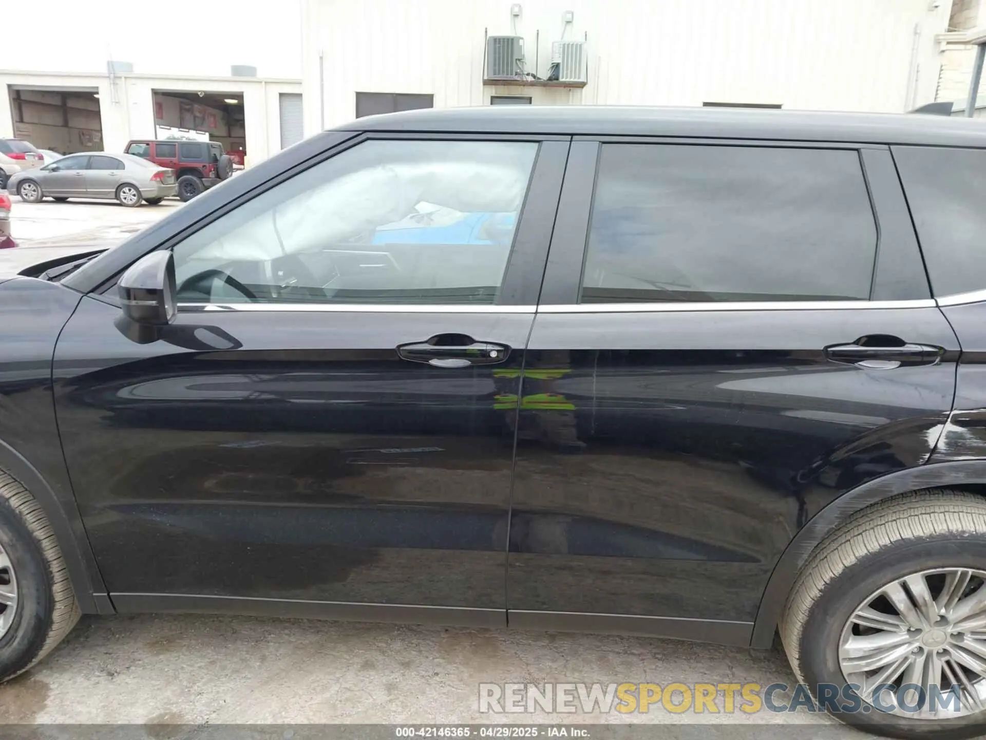14 Фотография поврежденного автомобиля JA4J3UA87RZ073473 MITSUBISHI OUTLANDER 2024