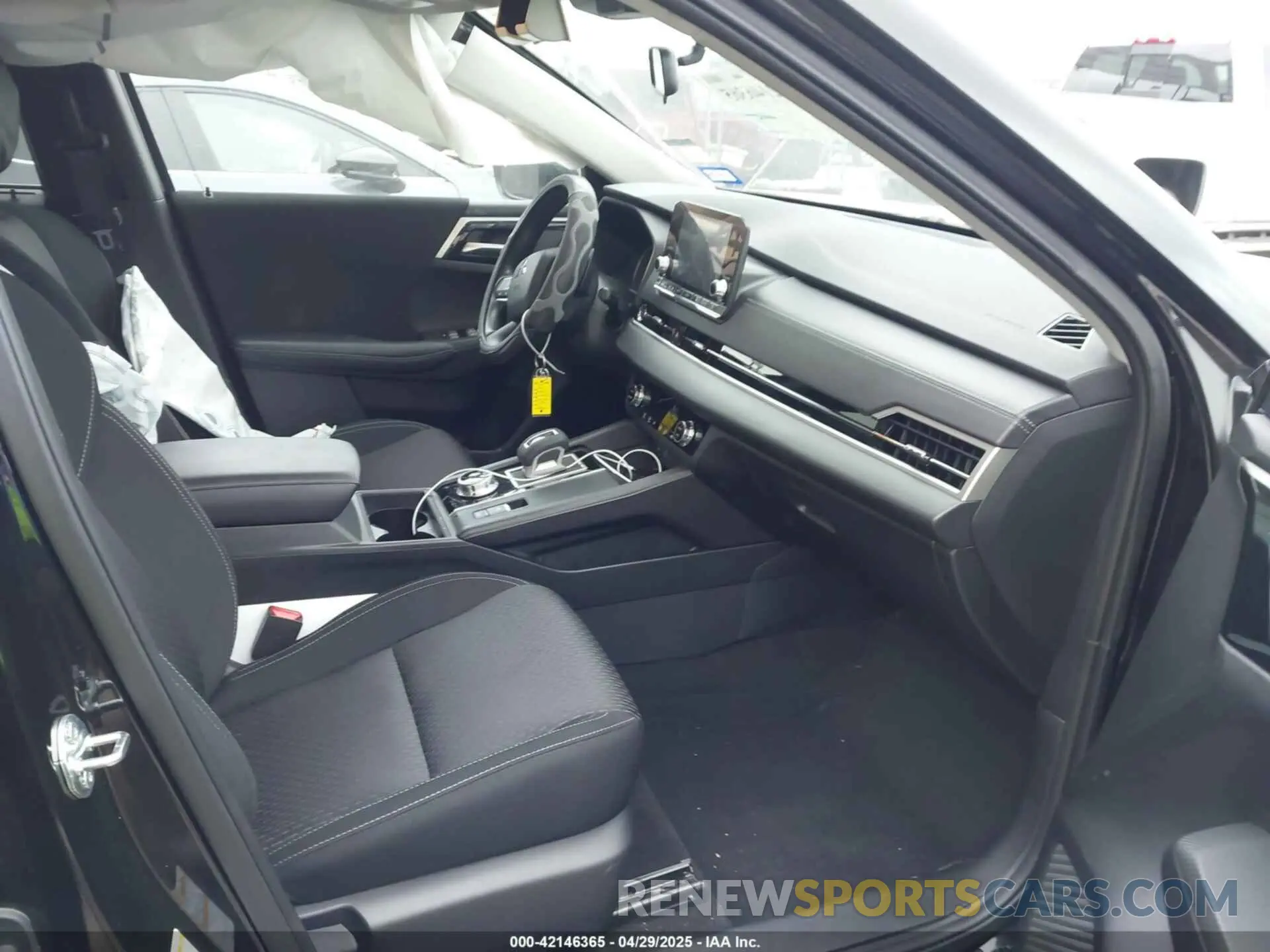 5 Фотография поврежденного автомобиля JA4J3UA87RZ073473 MITSUBISHI OUTLANDER 2024