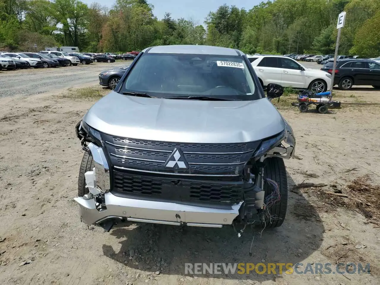 5 Photograph of a damaged car JA4J3VA80RZ049103 MITSUBISHI OUTLANDER 2024