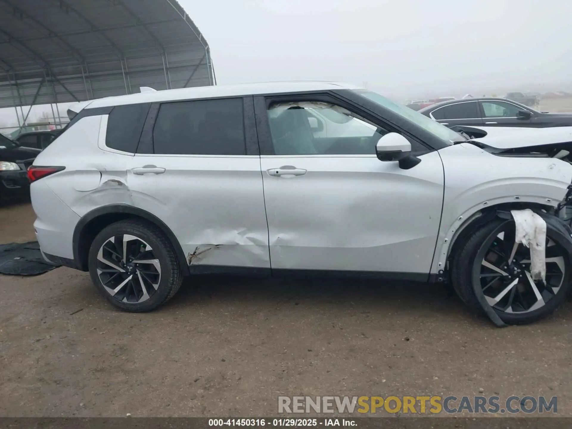 12 Photograph of a damaged car JA4J3VA81RZ007653 MITSUBISHI OUTLANDER 2024
