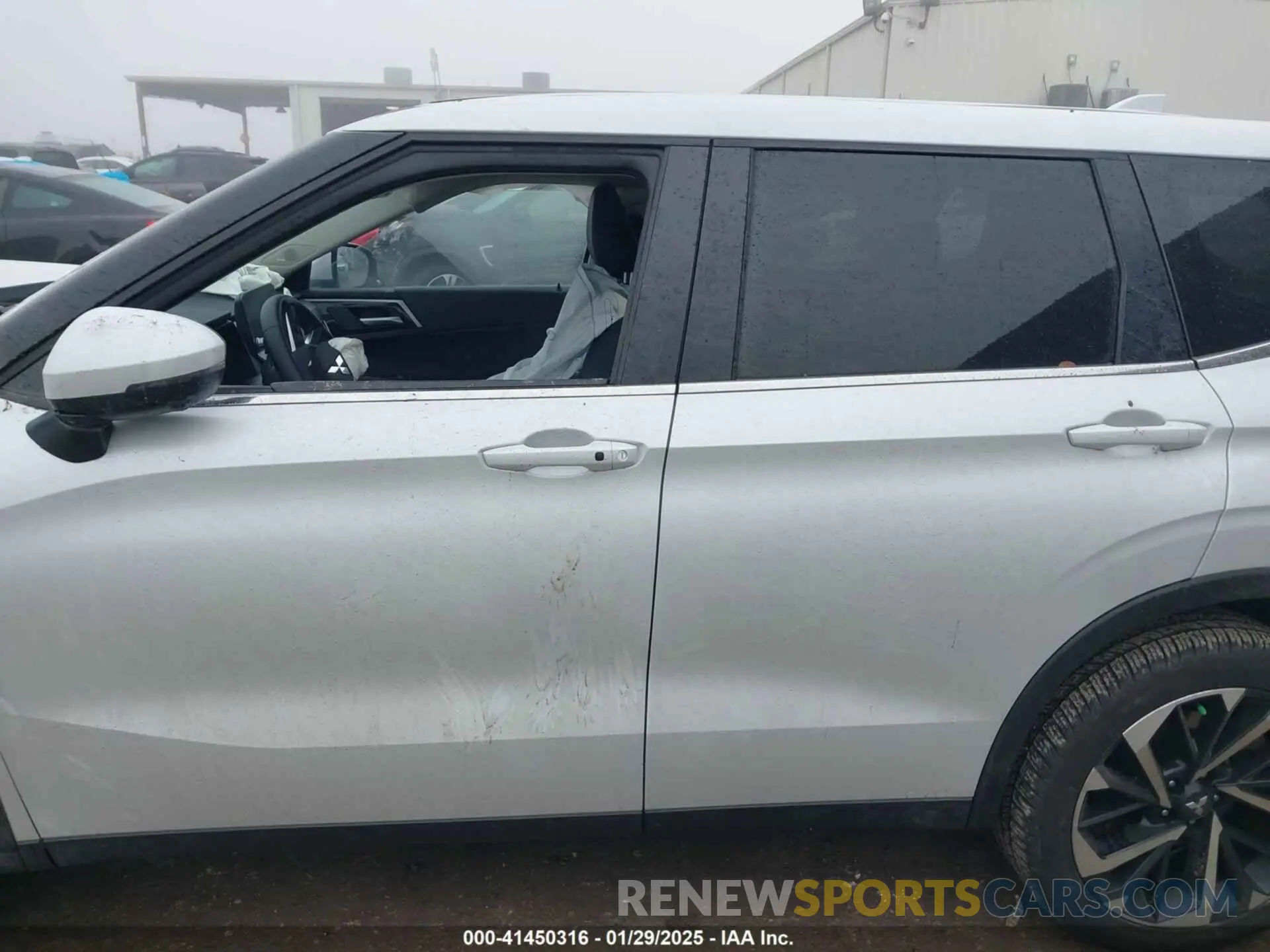 13 Photograph of a damaged car JA4J3VA81RZ007653 MITSUBISHI OUTLANDER 2024
