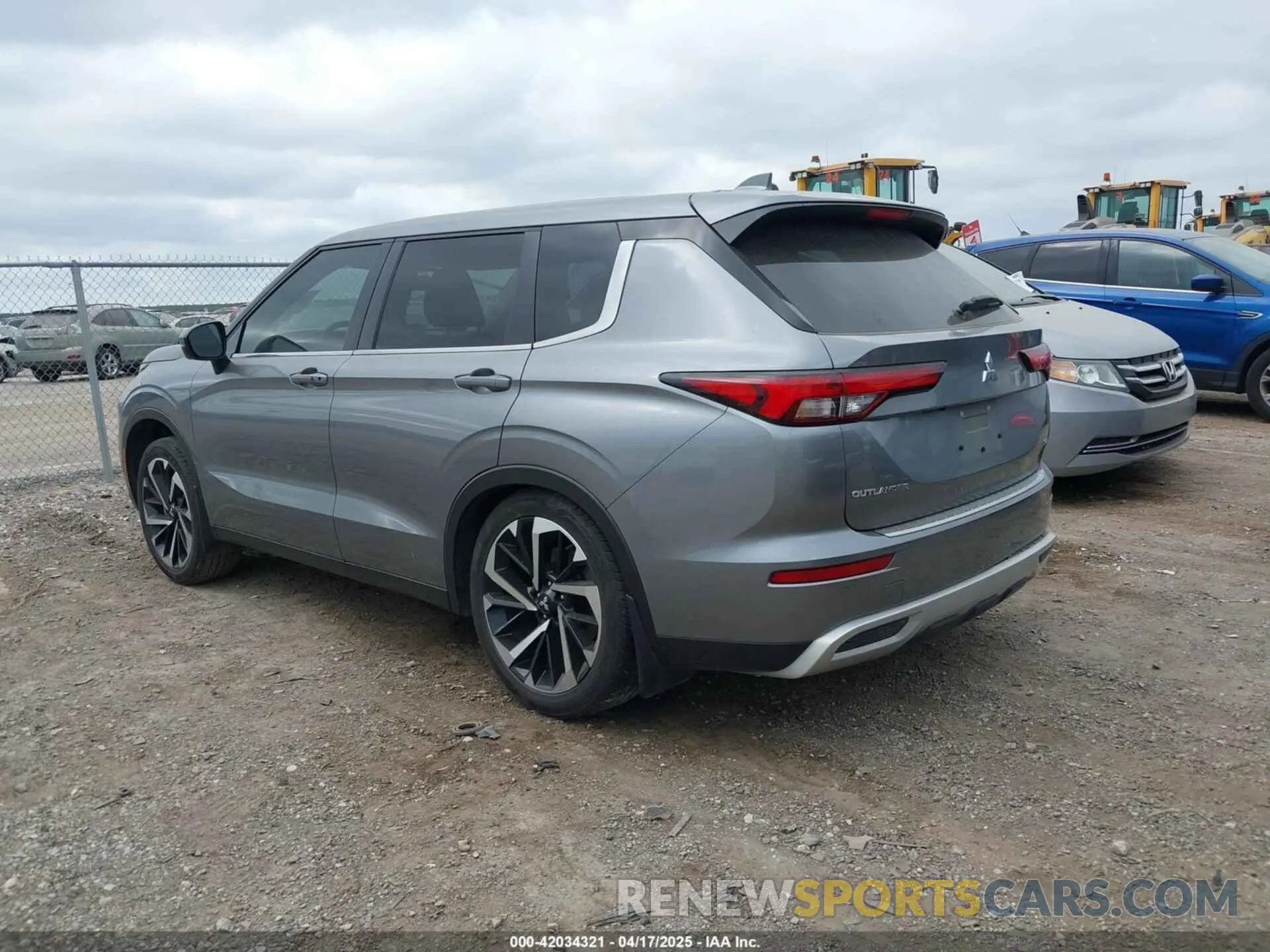 14 Фотография поврежденного автомобиля JA4J3VA82RZ011257 MITSUBISHI OUTLANDER 2024