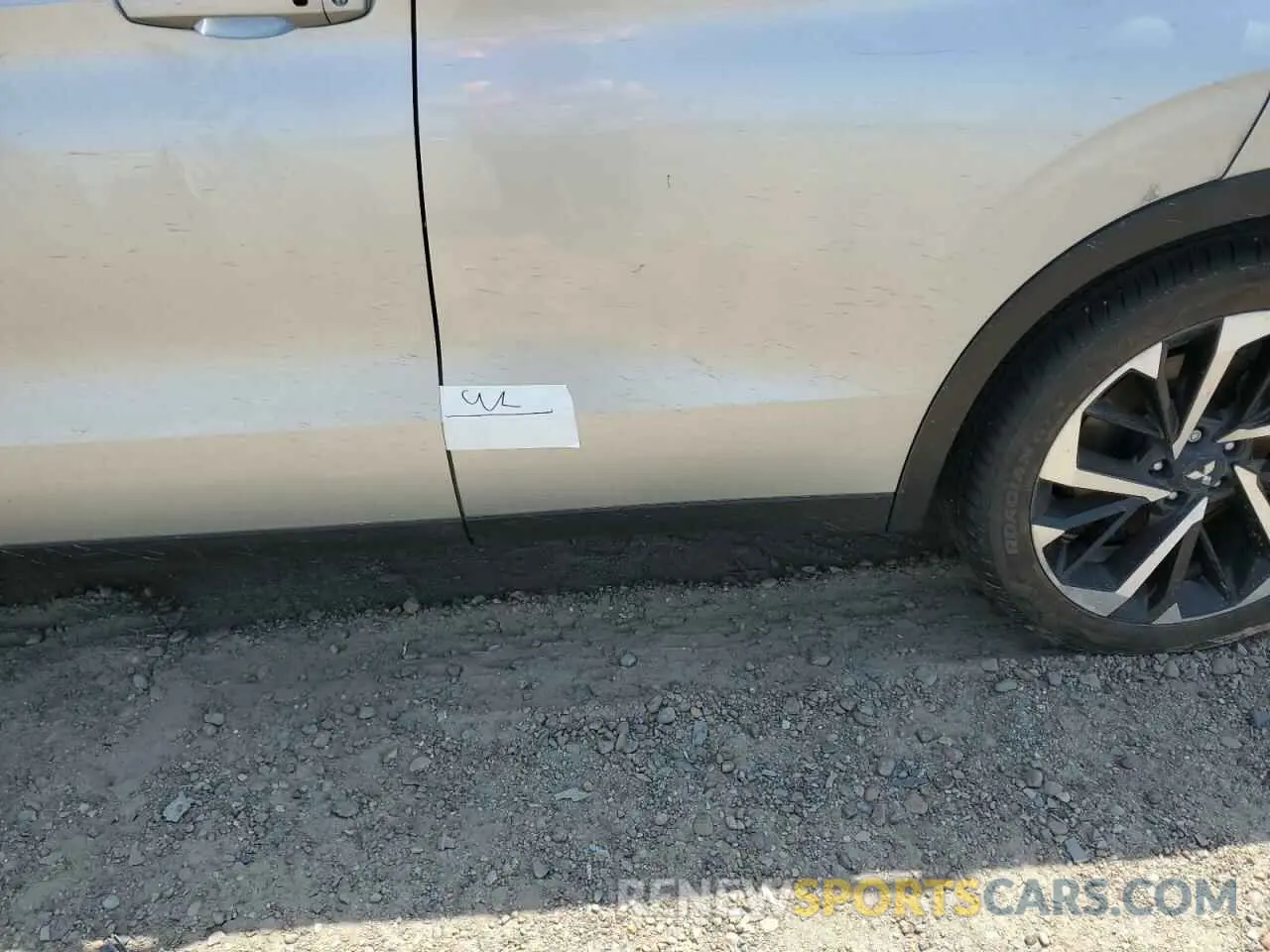 13 Photograph of a damaged car JA4J3VA82RZ035364 MITSUBISHI OUTLANDER 2024