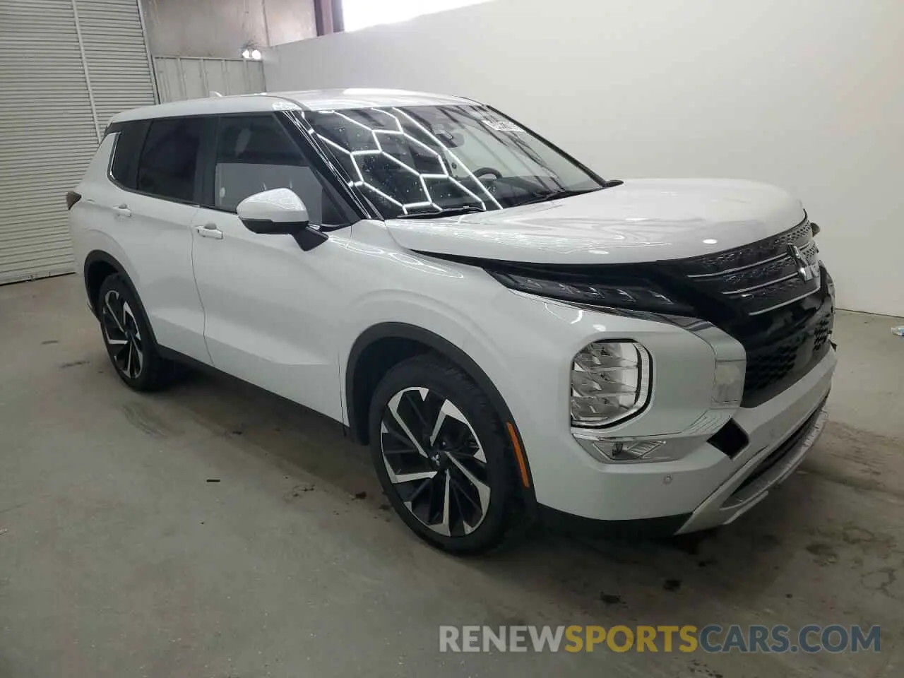 4 Фотография поврежденного автомобиля JA4J3VA83RZ089160 MITSUBISHI OUTLANDER 2024