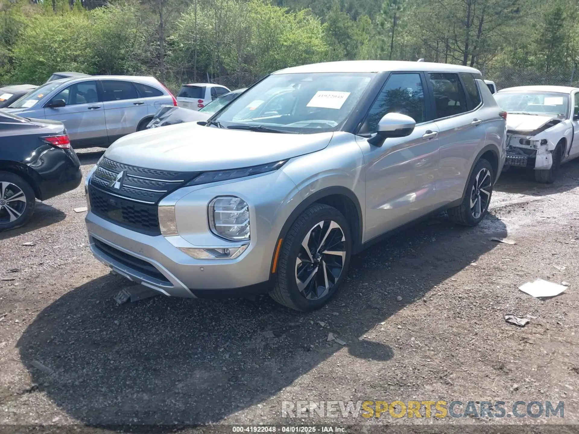 2 Фотография поврежденного автомобиля JA4J3VA85RZ064440 MITSUBISHI OUTLANDER 2024