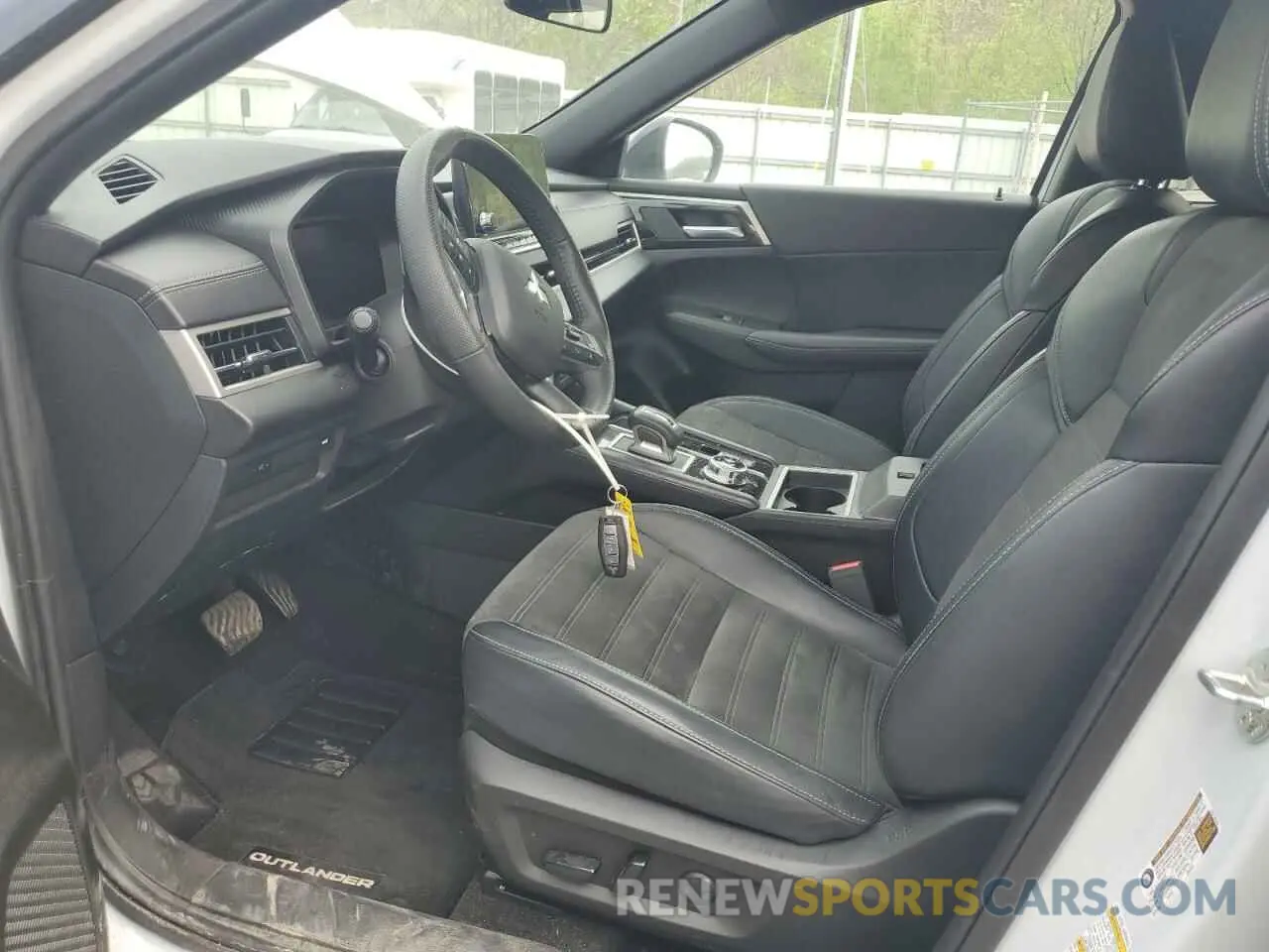 7 Фотография поврежденного автомобиля JA4J3VA87RZ022609 MITSUBISHI OUTLANDER 2024