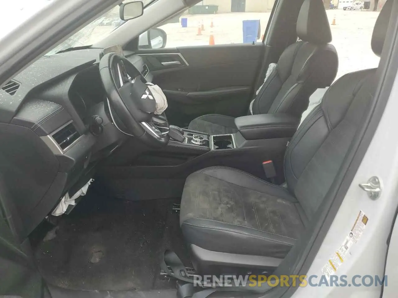 7 Фотография поврежденного автомобиля JA4J3VA88RZ007620 MITSUBISHI OUTLANDER 2024