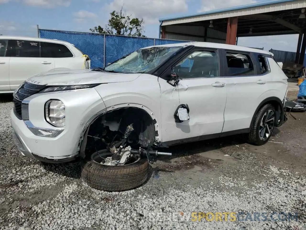 1 Фотография поврежденного автомобиля JA4J3VA88RZ082754 MITSUBISHI OUTLANDER 2024