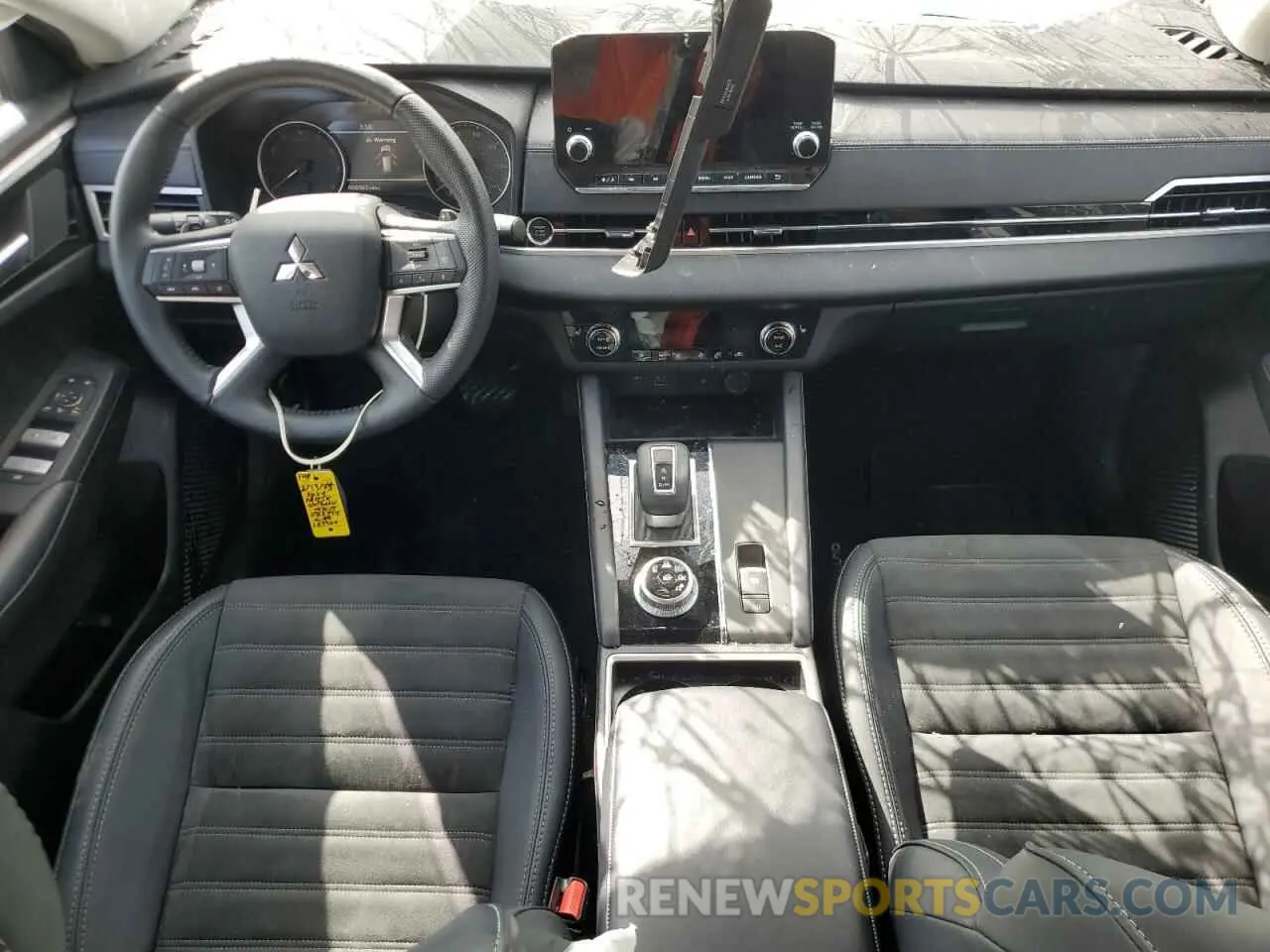 8 Фотография поврежденного автомобиля JA4J3VA88RZ082754 MITSUBISHI OUTLANDER 2024