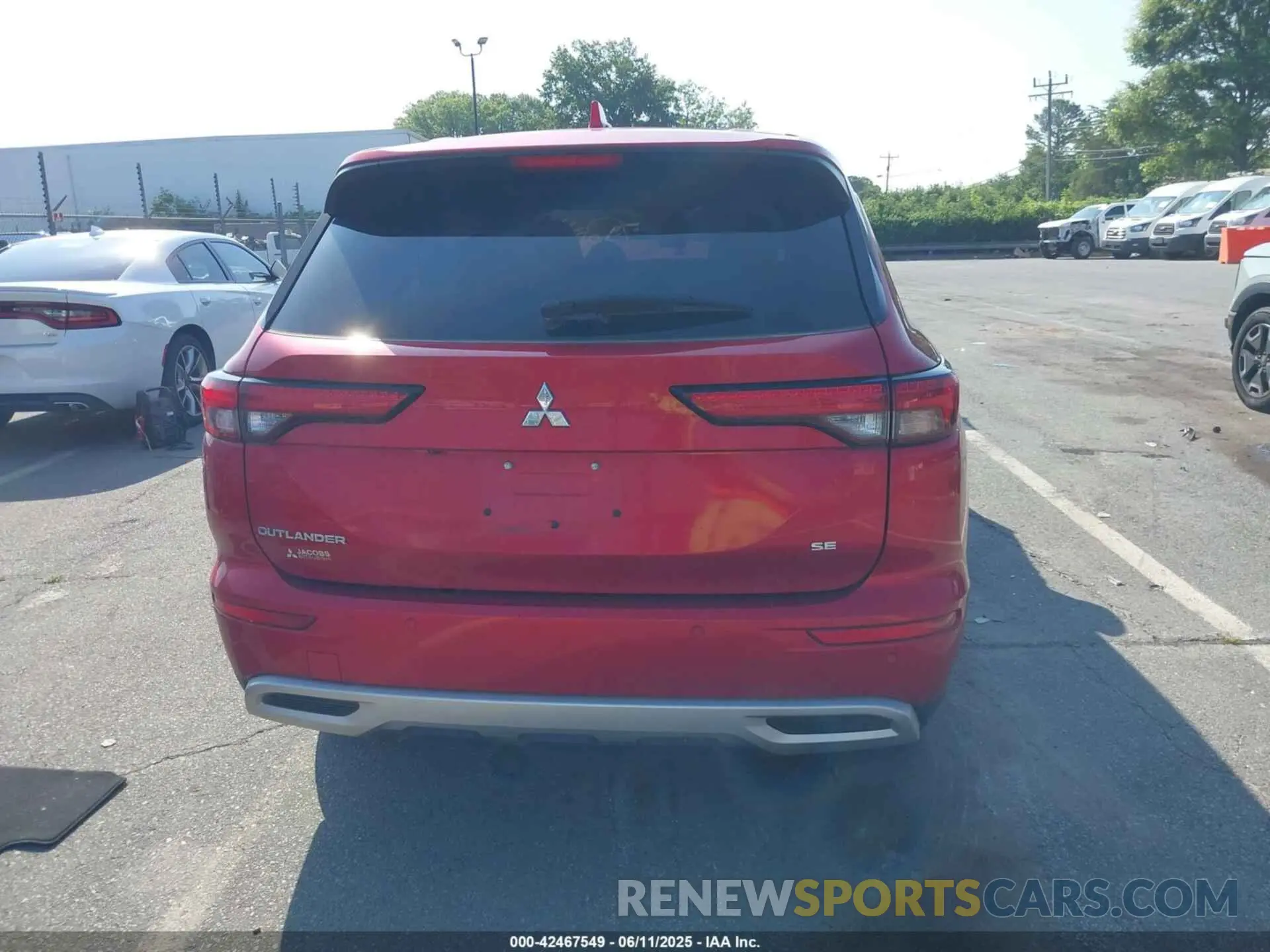 17 Photograph of a damaged car JA4J3VA89RZ017041 MITSUBISHI OUTLANDER 2024