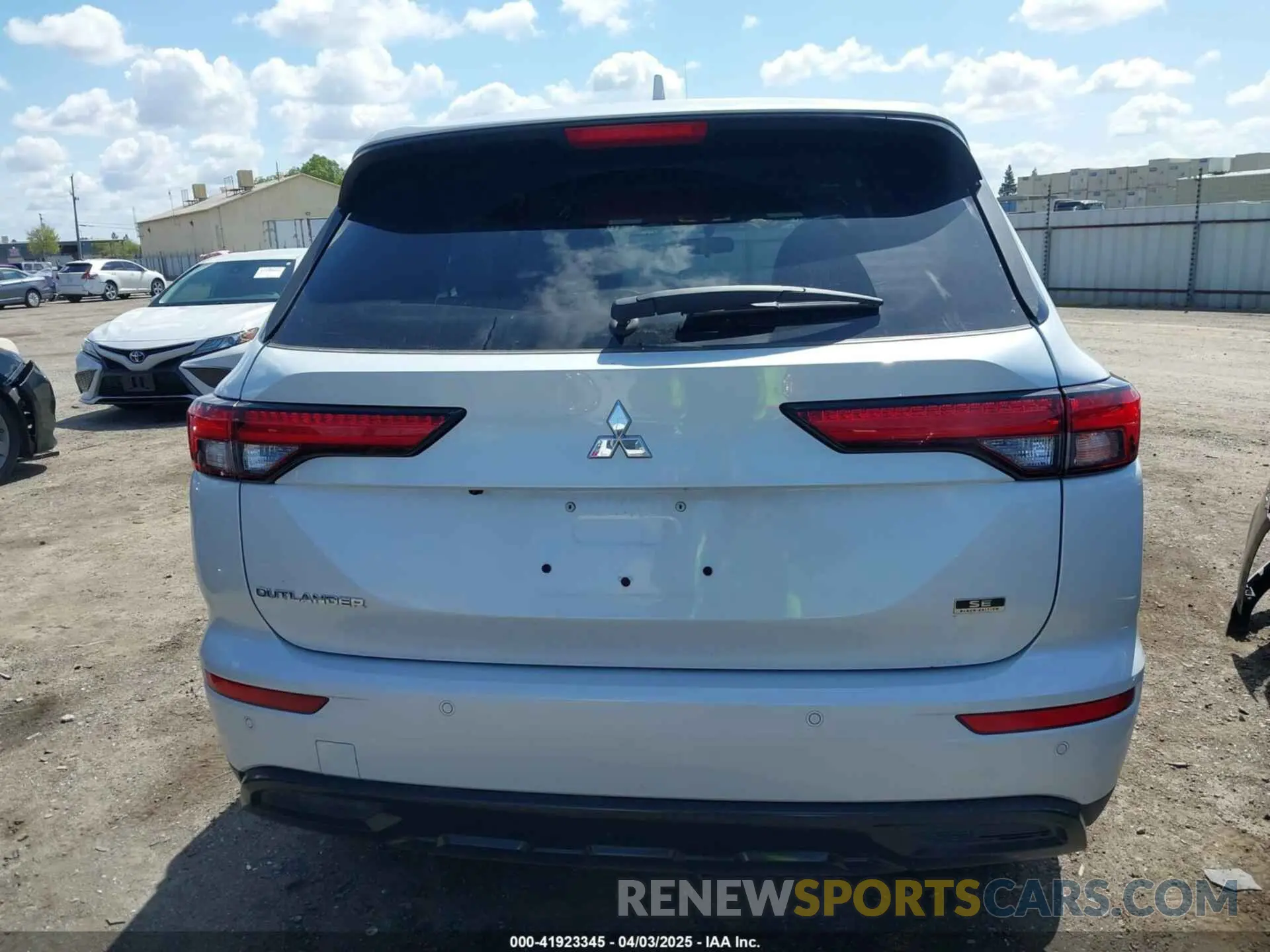 16 Фотография поврежденного автомобиля JA4J3VA89RZ080284 MITSUBISHI OUTLANDER 2024