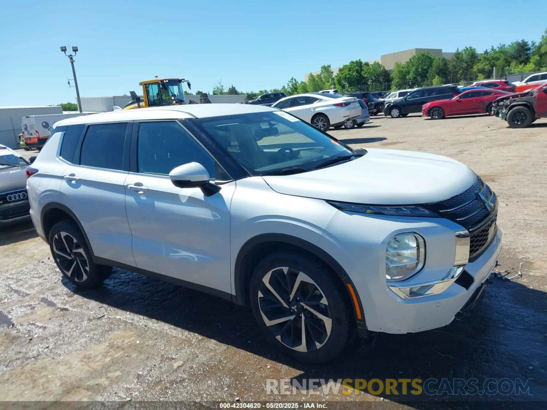 14 Photograph of a damaged car JA4J3VA89RZ089339 MITSUBISHI OUTLANDER 2024