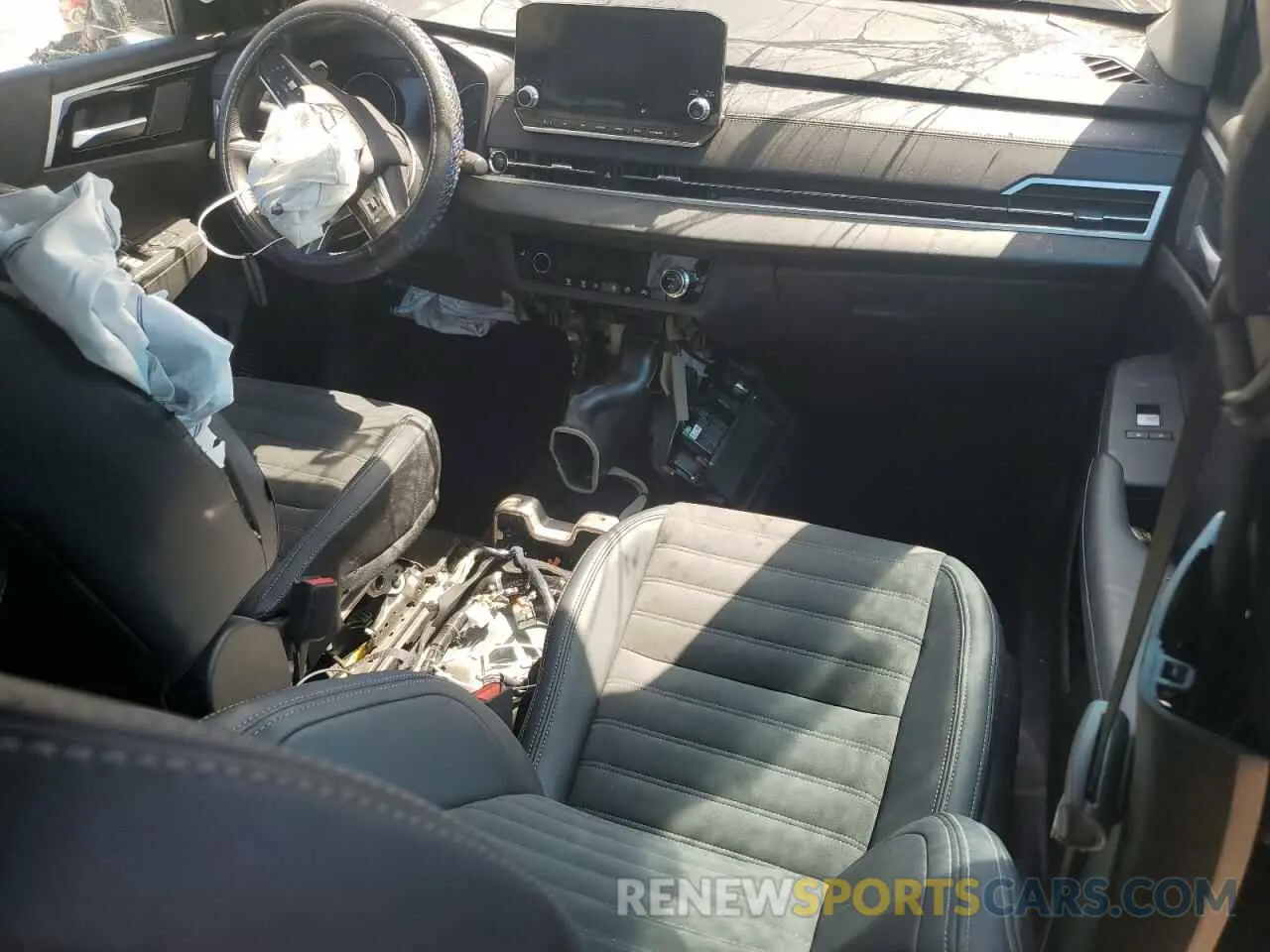 8 Photograph of a damaged car JA4J3VA8XRZ009191 MITSUBISHI OUTLANDER 2024