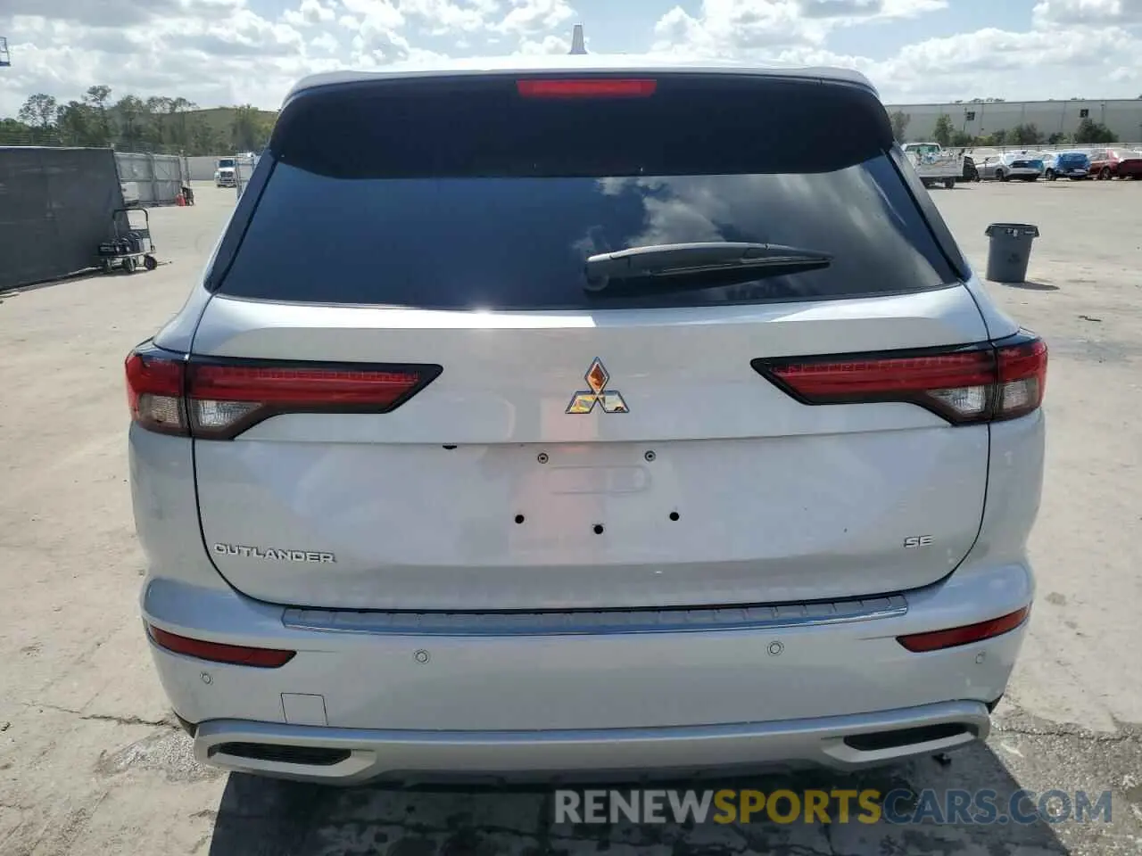 6 Photograph of a damaged car JA4J3VA8XRZ081542 MITSUBISHI OUTLANDER 2024