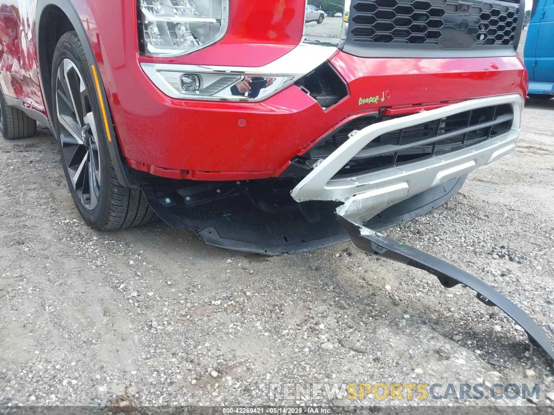 17 Photograph of a damaged car JA4J3VA8XRZ085123 MITSUBISHI OUTLANDER 2024