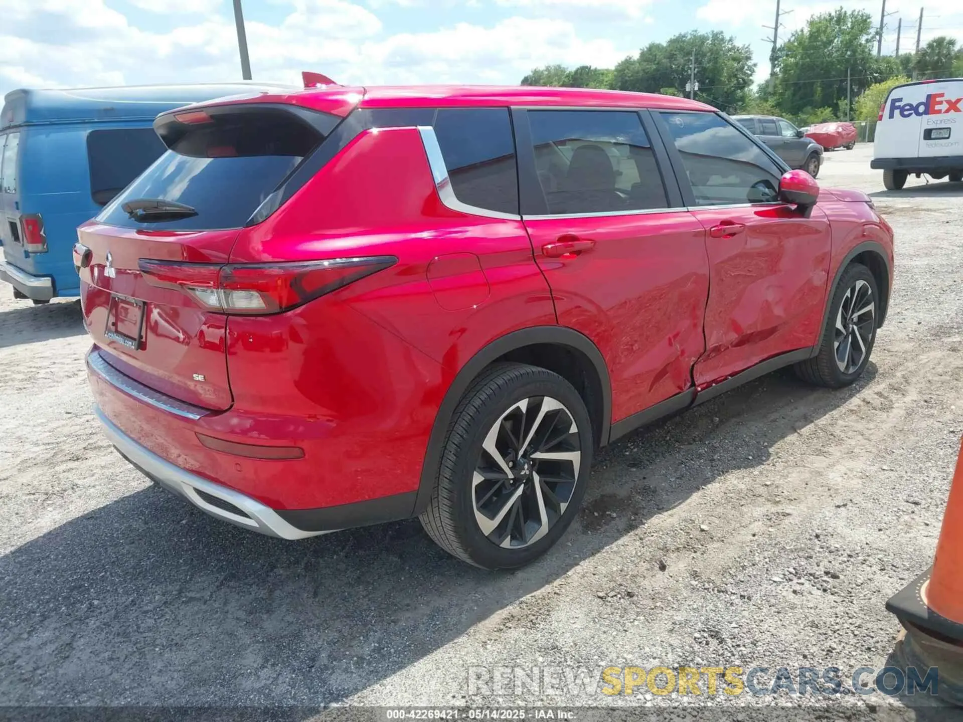 4 Photograph of a damaged car JA4J3VA8XRZ085123 MITSUBISHI OUTLANDER 2024
