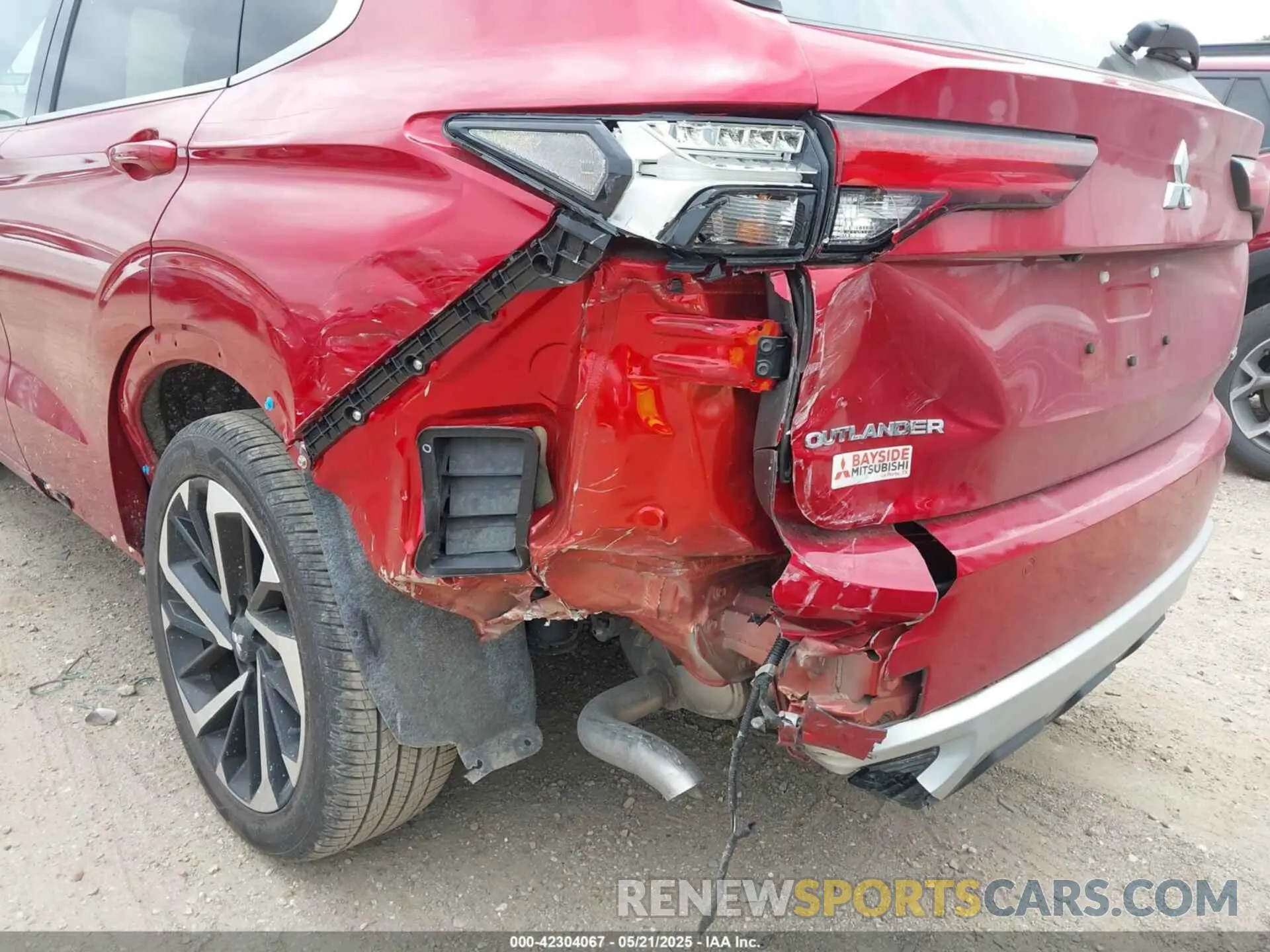 6 Photograph of a damaged car JA4J3WA87RZ012961 MITSUBISHI OUTLANDER 2024