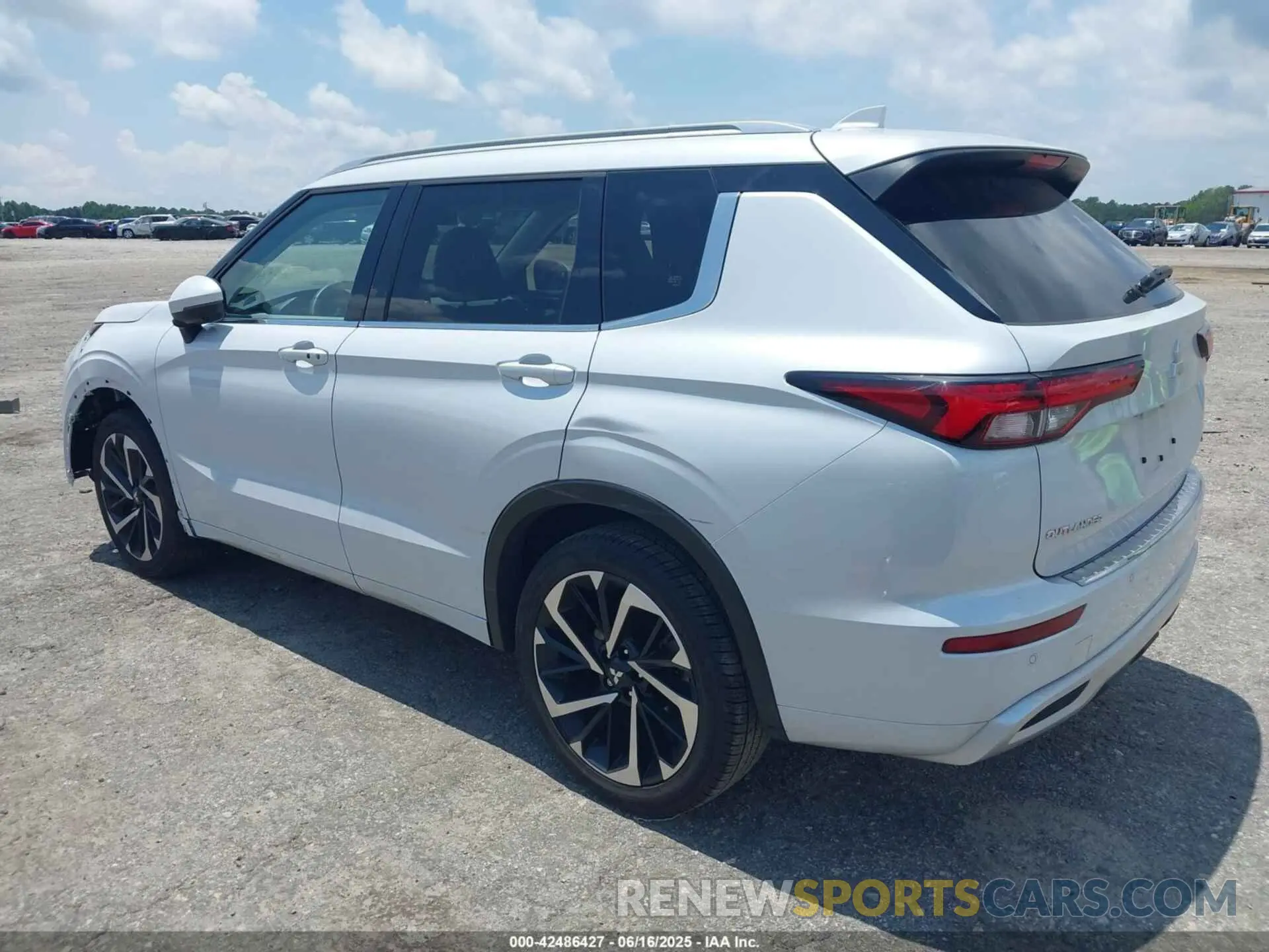 3 Photograph of a damaged car JA4J3WA89RZ056606 MITSUBISHI OUTLANDER 2024