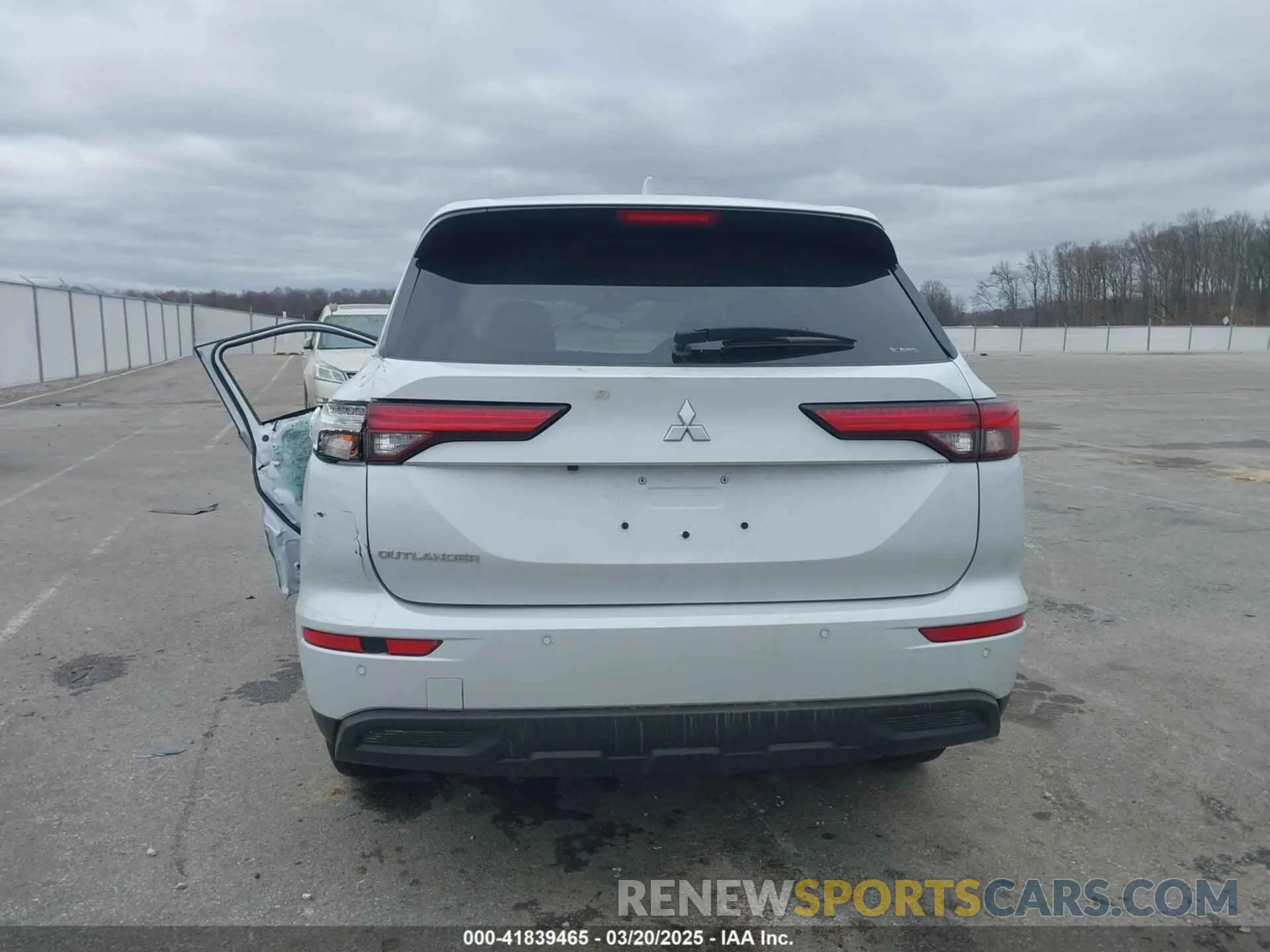 16 Фотография поврежденного автомобиля JA4J4UA80RZ003200 MITSUBISHI OUTLANDER 2024