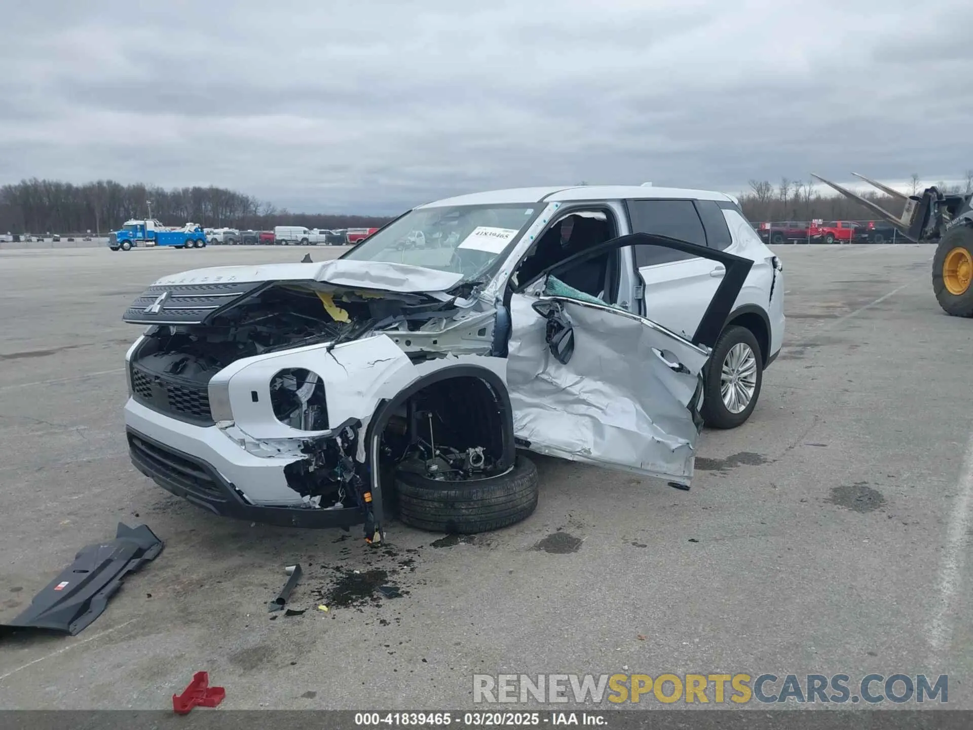 2 Фотография поврежденного автомобиля JA4J4UA80RZ003200 MITSUBISHI OUTLANDER 2024