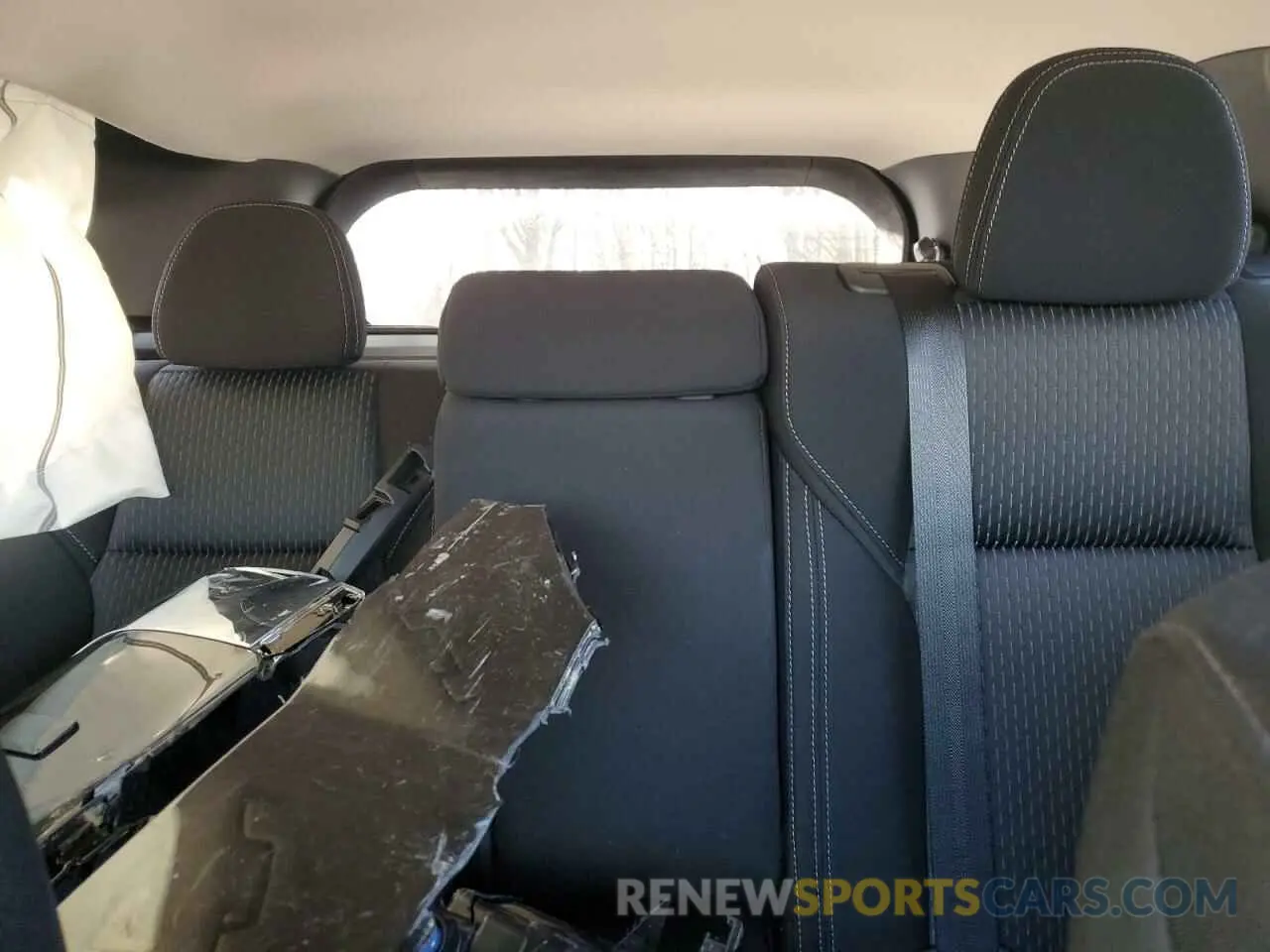 10 Photograph of a damaged car JA4J4UA84RZ018542 MITSUBISHI OUTLANDER 2024