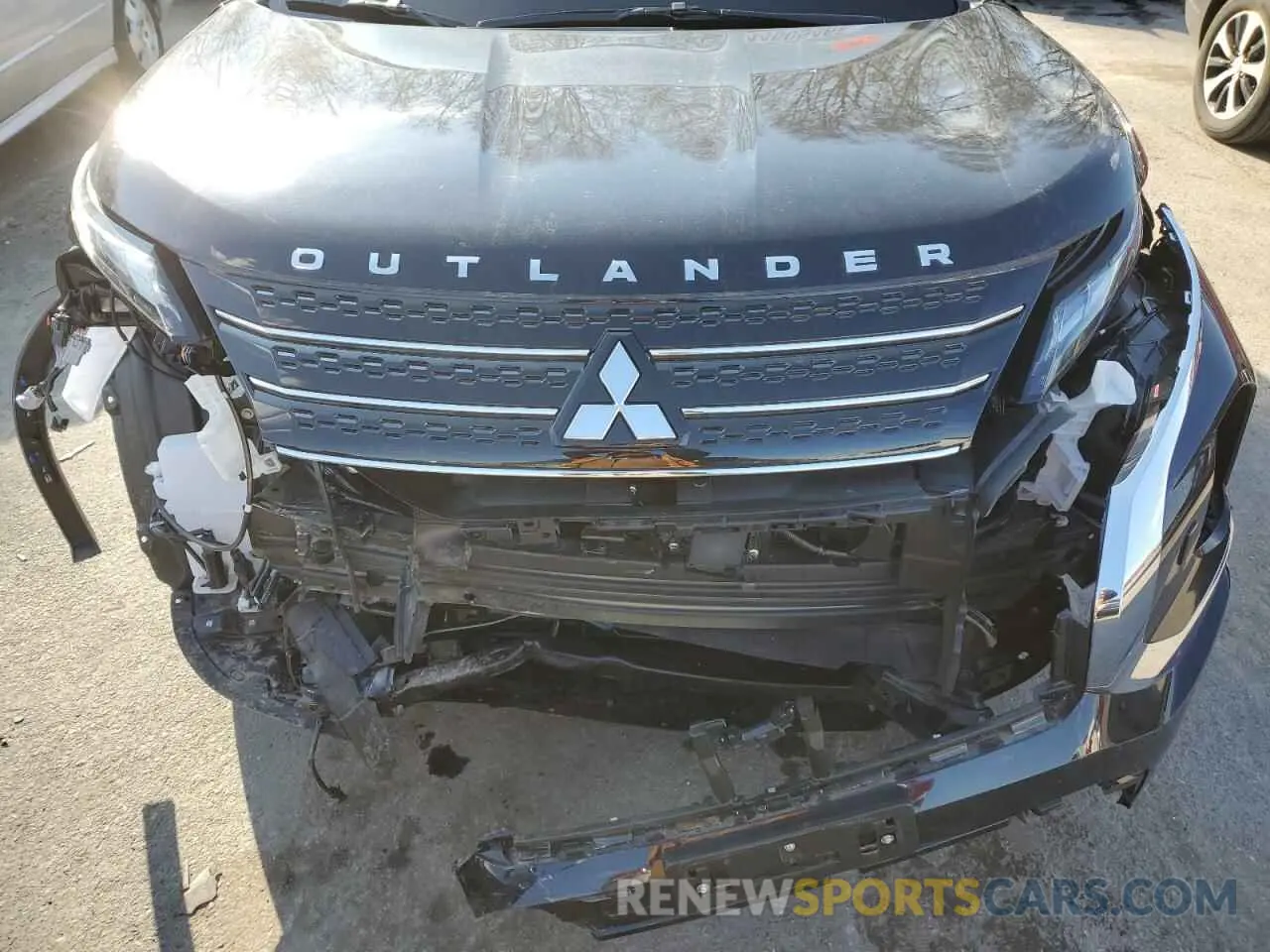 13 Photograph of a damaged car JA4J4UA84RZ018542 MITSUBISHI OUTLANDER 2024