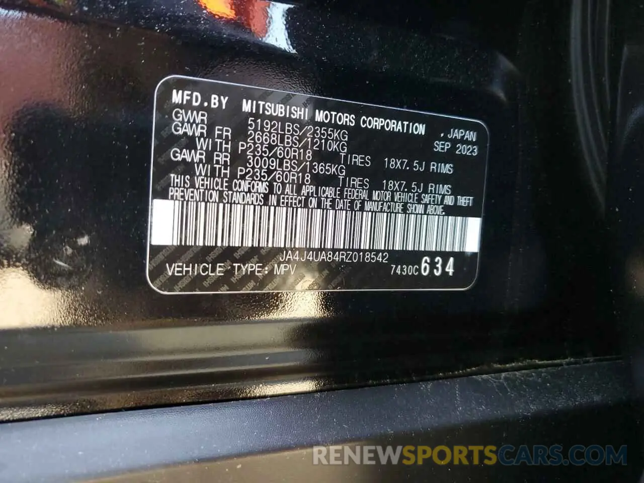 14 Photograph of a damaged car JA4J4UA84RZ018542 MITSUBISHI OUTLANDER 2024