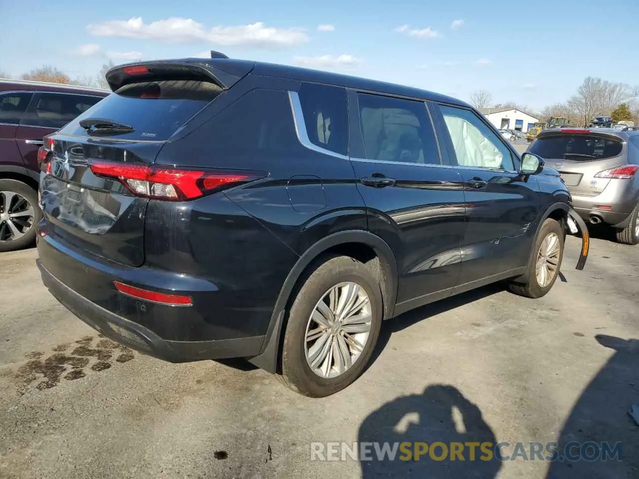 3 Photograph of a damaged car JA4J4UA84RZ018542 MITSUBISHI OUTLANDER 2024