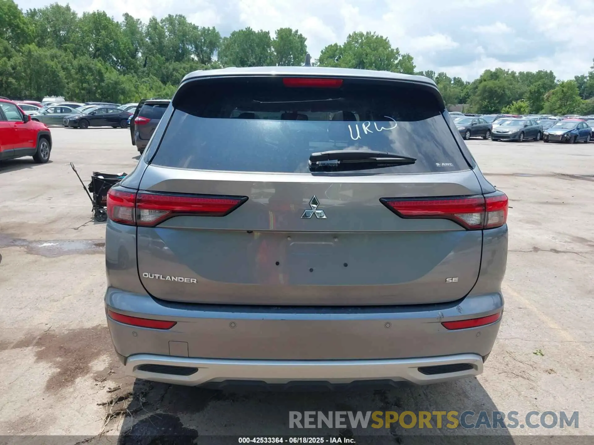 16 Photograph of a damaged car JA4J4VA80RZ038129 MITSUBISHI OUTLANDER 2024
