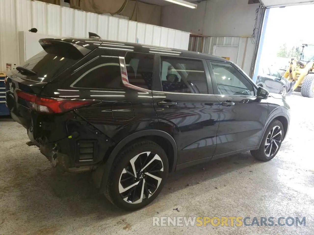 3 Photograph of a damaged car JA4J4VA80RZ072653 MITSUBISHI OUTLANDER 2024