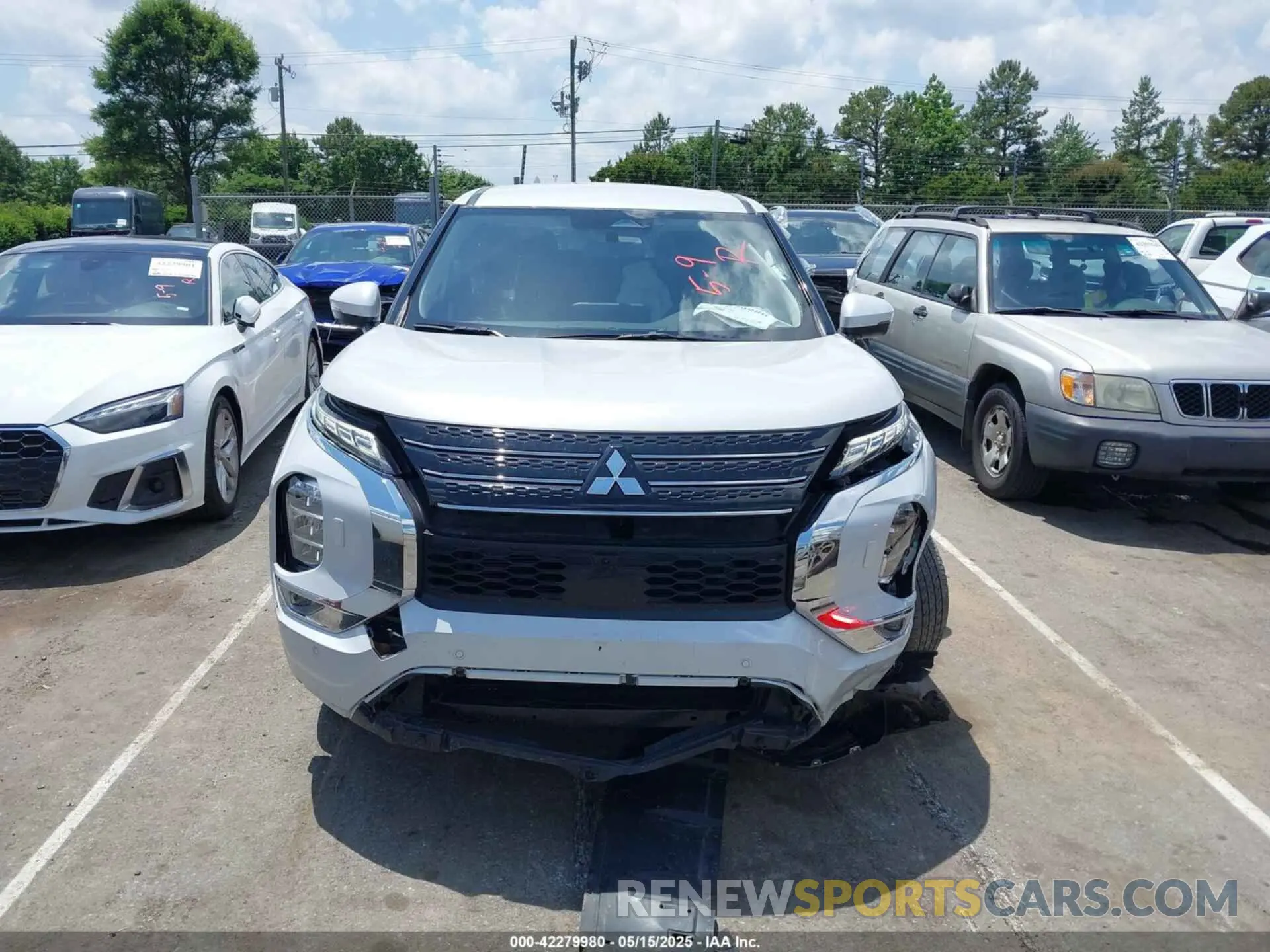 12 Photograph of a damaged car JA4J4VA81RZ010209 MITSUBISHI OUTLANDER 2024