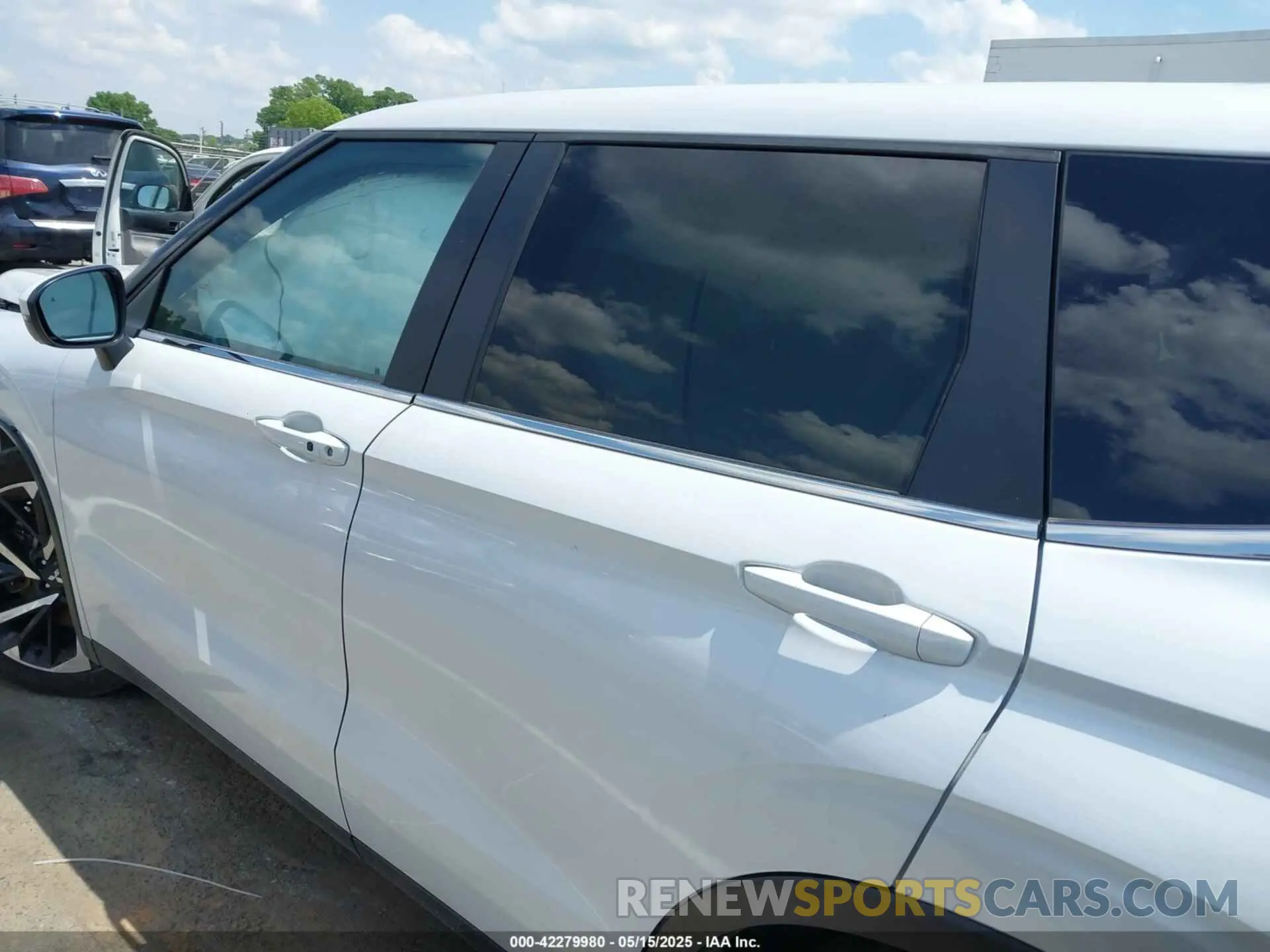 14 Photograph of a damaged car JA4J4VA81RZ010209 MITSUBISHI OUTLANDER 2024