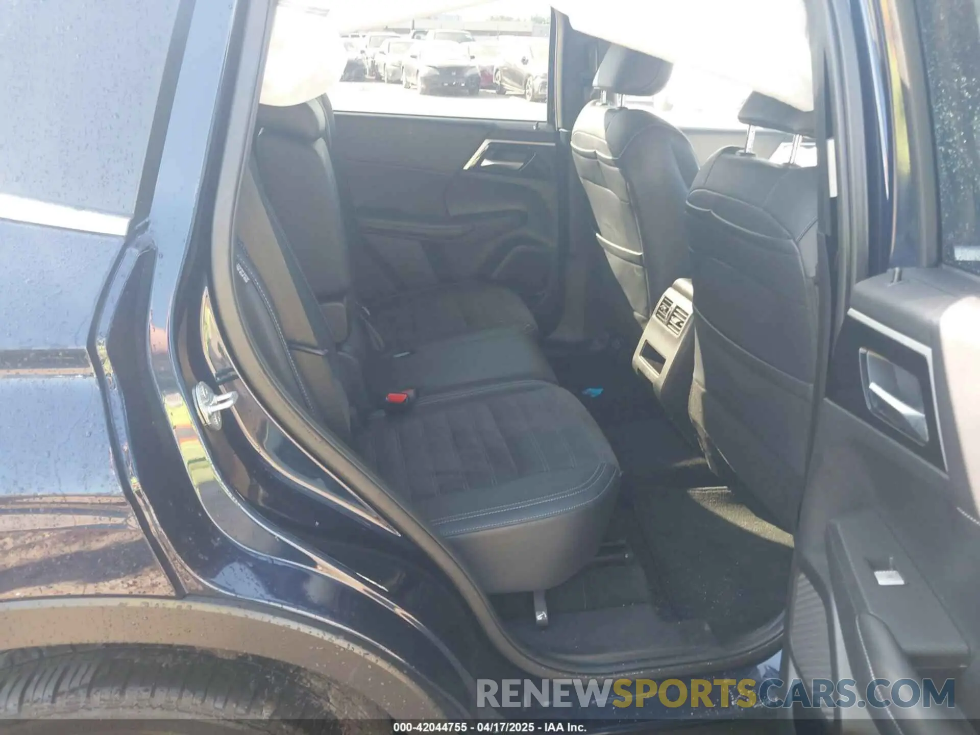 8 Фотография поврежденного автомобиля JA4J4VA81RZ036311 MITSUBISHI OUTLANDER 2024