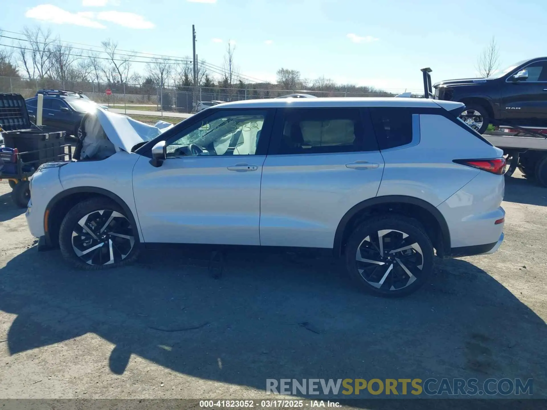 15 Photograph of a damaged car JA4J4VA81RZ075173 MITSUBISHI OUTLANDER 2024