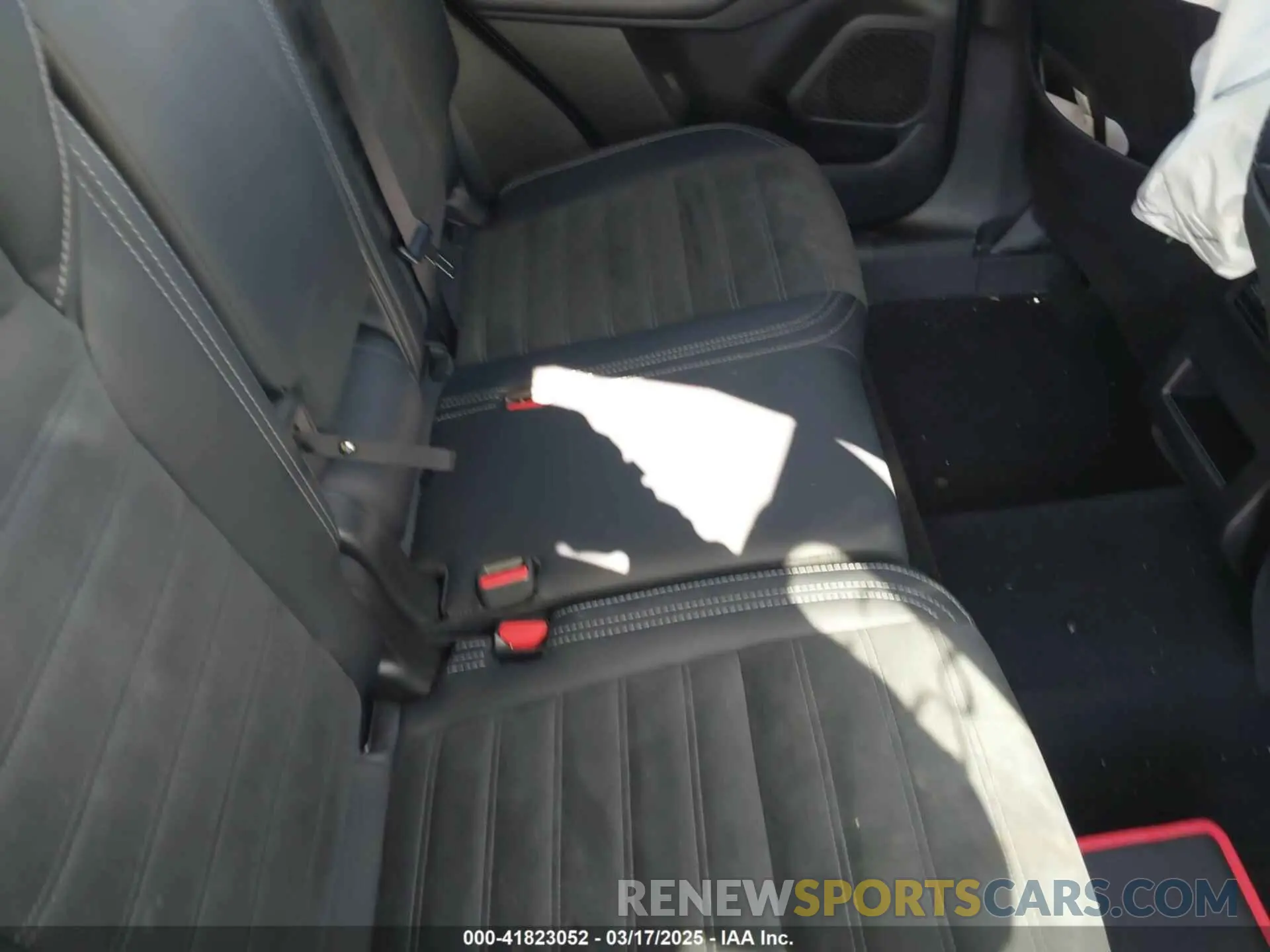 8 Photograph of a damaged car JA4J4VA81RZ075173 MITSUBISHI OUTLANDER 2024