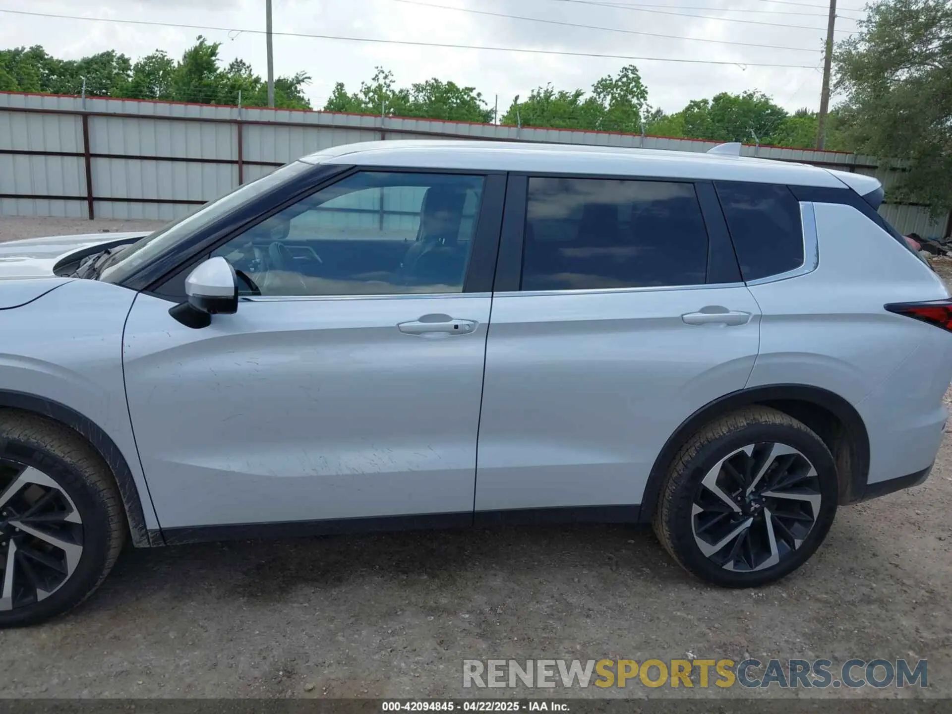 14 Фотография поврежденного автомобиля JA4J4VA82RZ032400 MITSUBISHI OUTLANDER 2024
